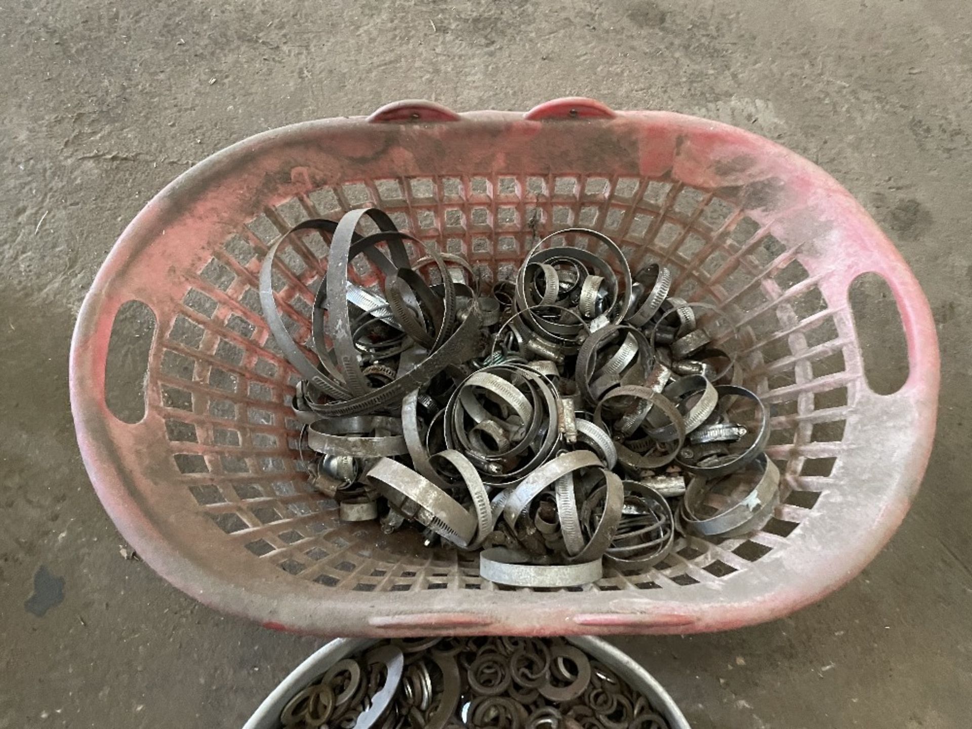 Bucket of Washers and Jubilee Clips - Image 3 of 4