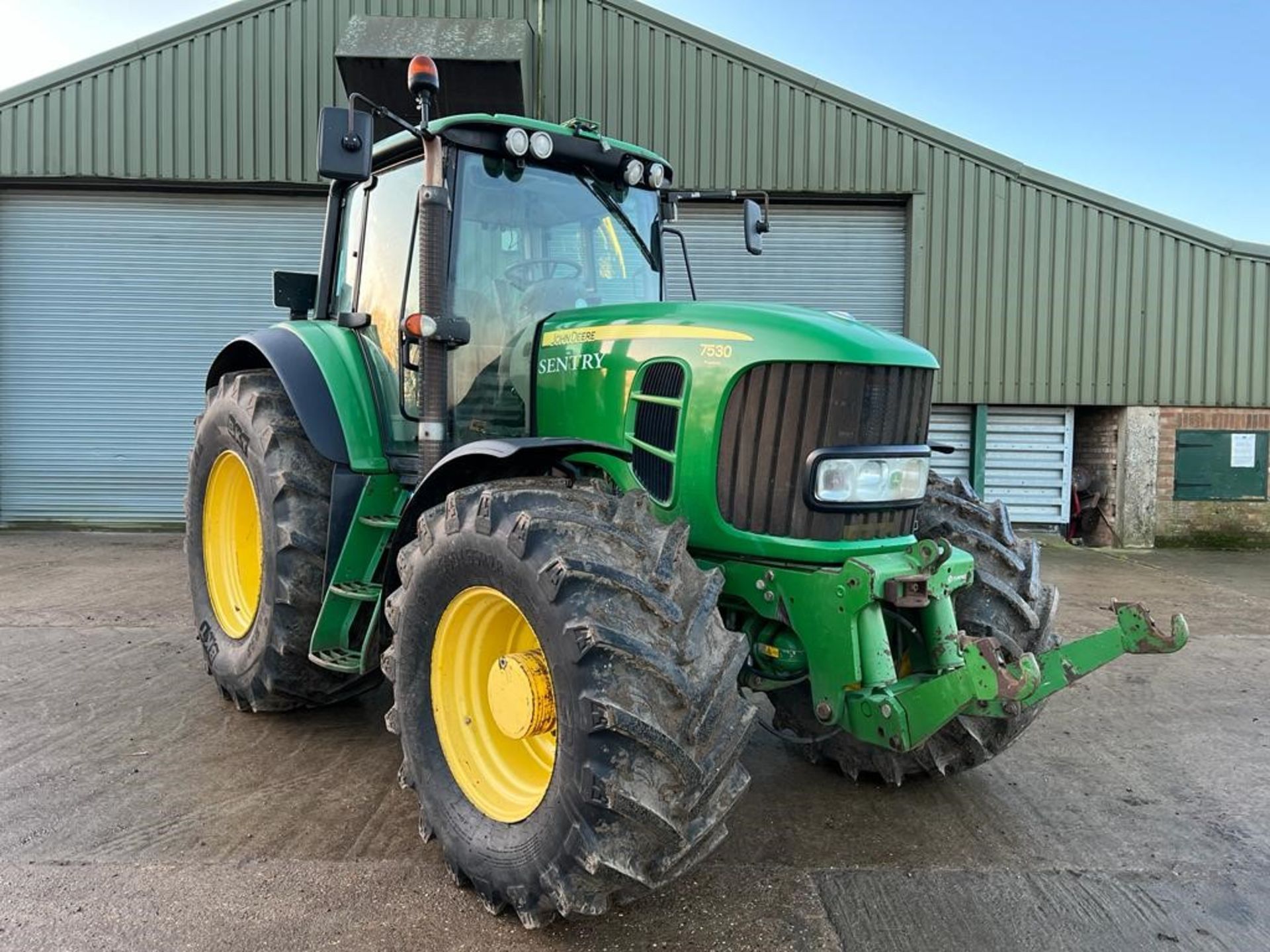 2009 John Deere 7530 Premium 4wd Tractor, approx. 9569 Hours, Reg No. - Image 2 of 9