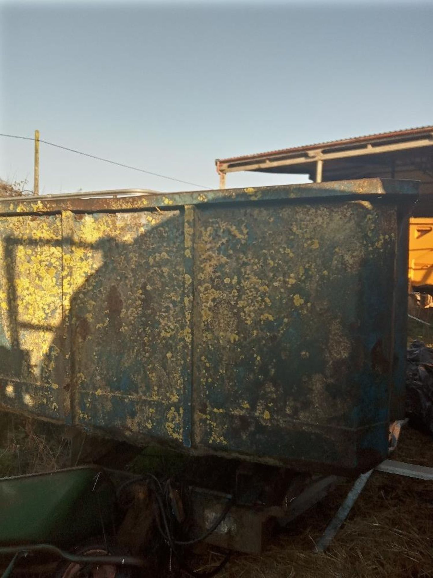 7 Ton dump trailer, floor needs attention, tyres 50% used. Stored near Badingham, Suffolk. - Image 2 of 2