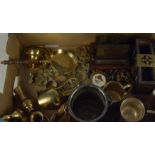 A mixed lot of brass ware including horse brasses, figures,