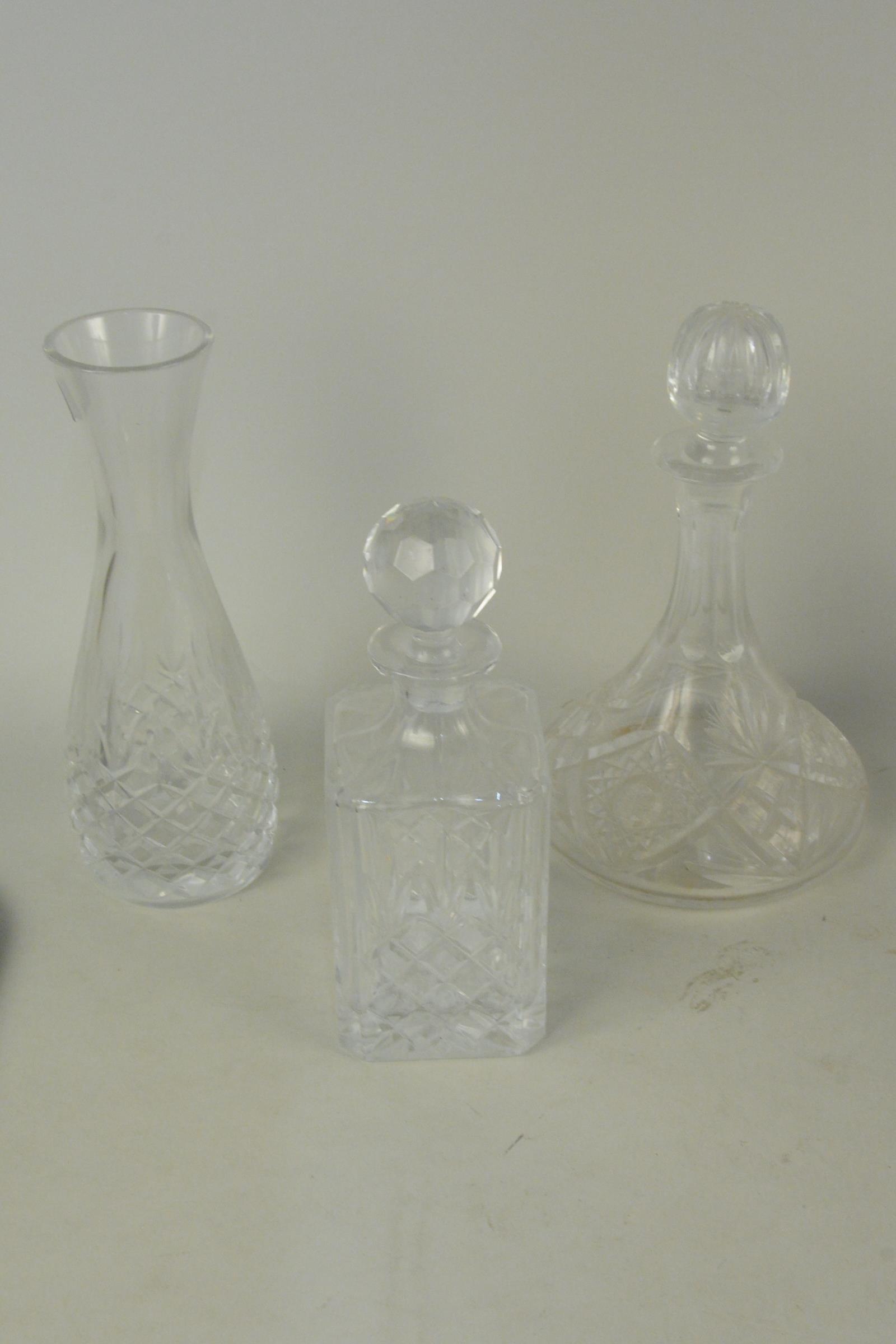 Mixed decanters, - Image 2 of 3