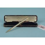 A 9ct gold propelling pencil, maker E Baker & Sons,