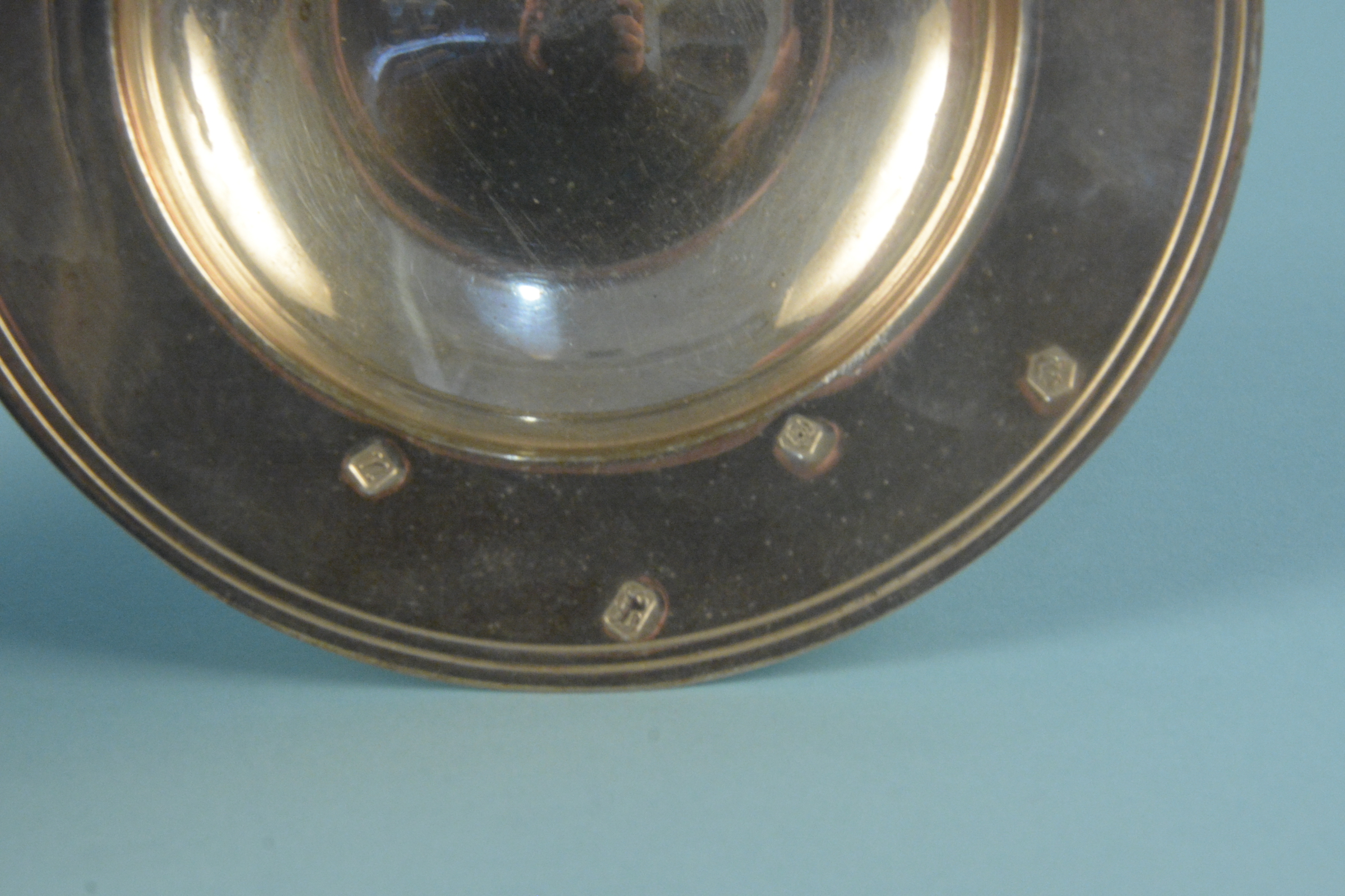 A silver dish, hallmarked Sheffield, maker Richard Carr, - Image 3 of 3