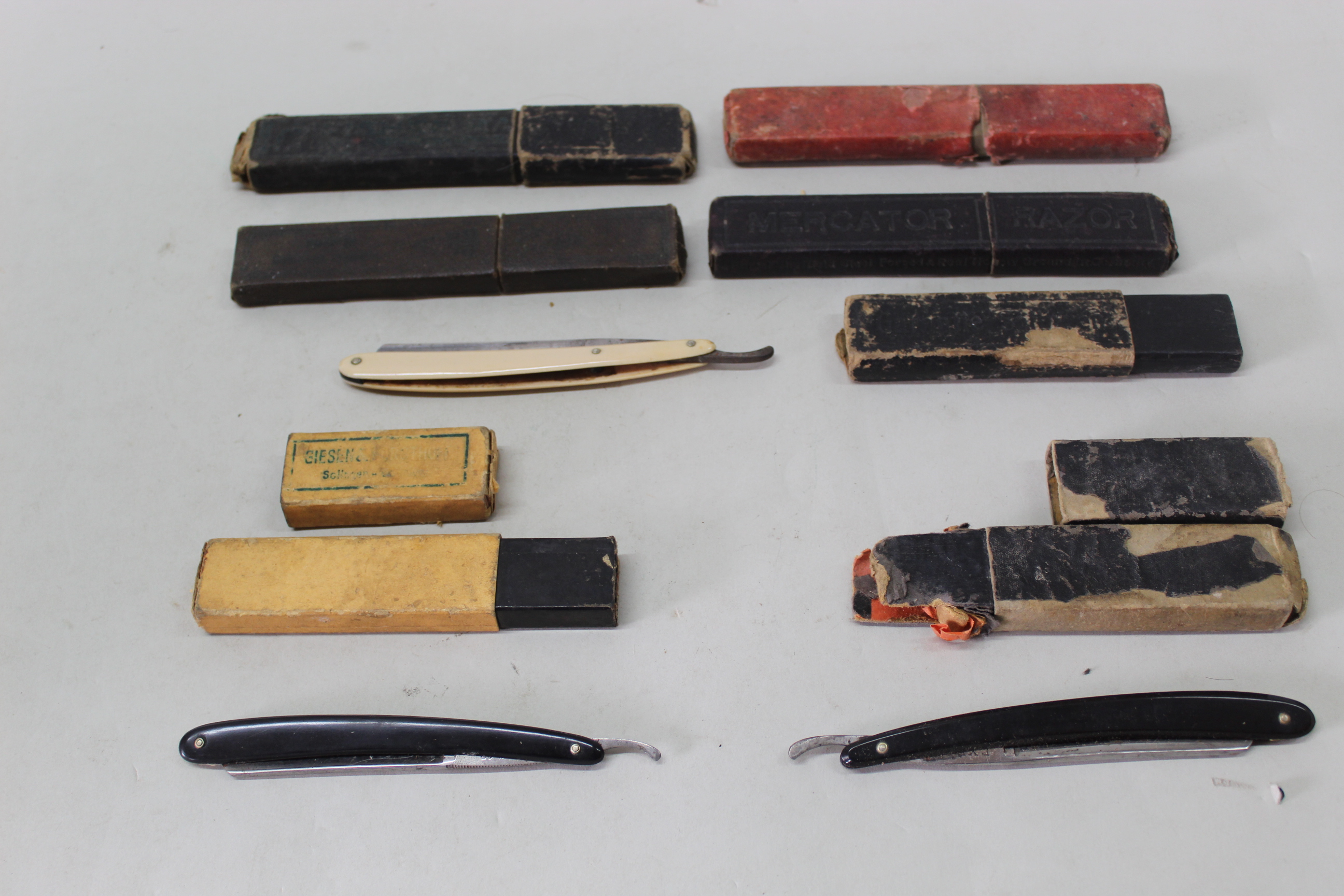 Seven vintage cased cut throat razors (signs of age and wear to boxes) plus a small brown leather - Image 3 of 3