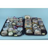Vintage collectors paperweights, most boxed,