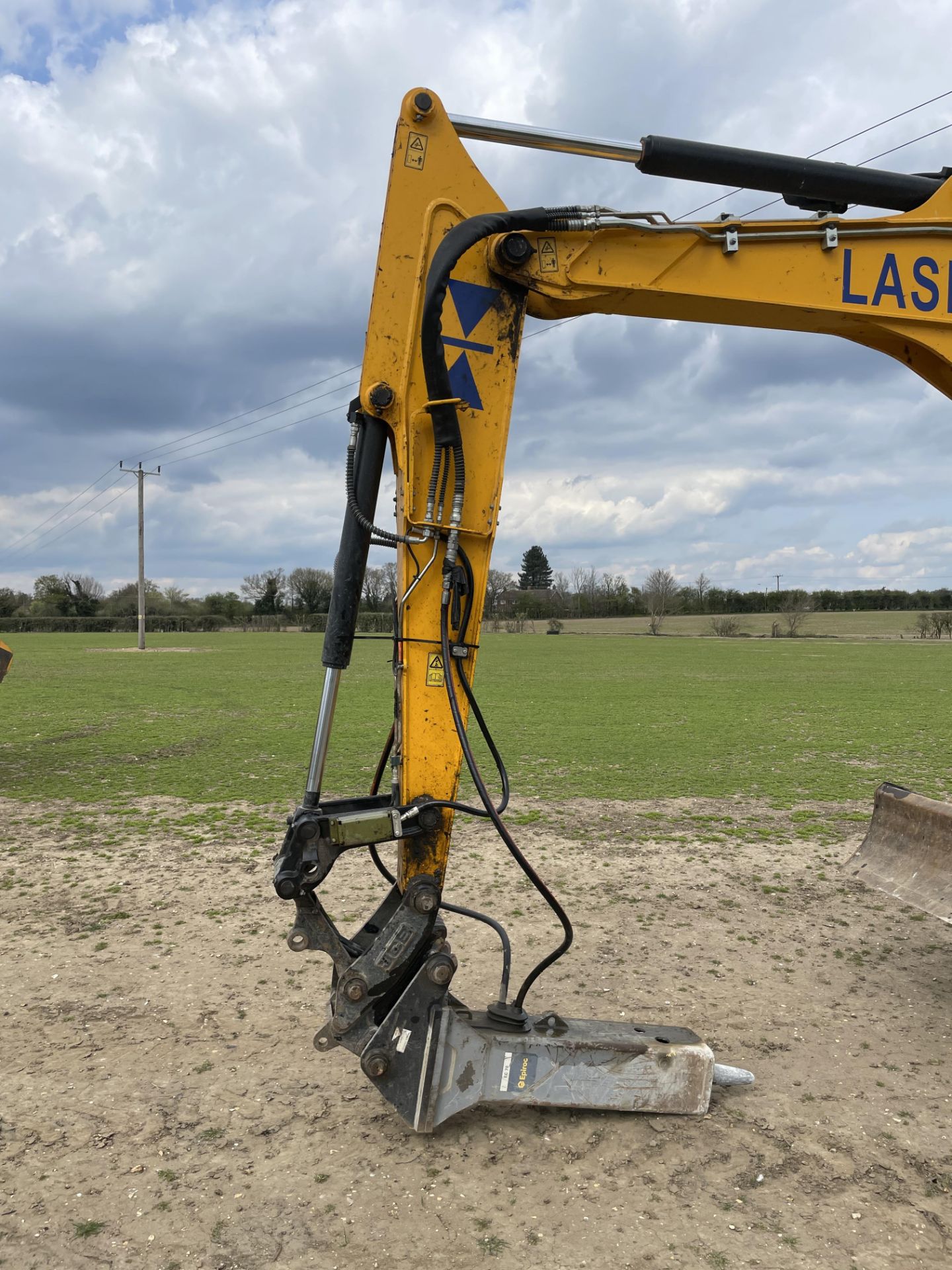 2019 JCB 86C-1 8T Excavator - 1992 Hours, Hydraulic QH, GPS Enabled, Trimble earthworks, - Image 8 of 15