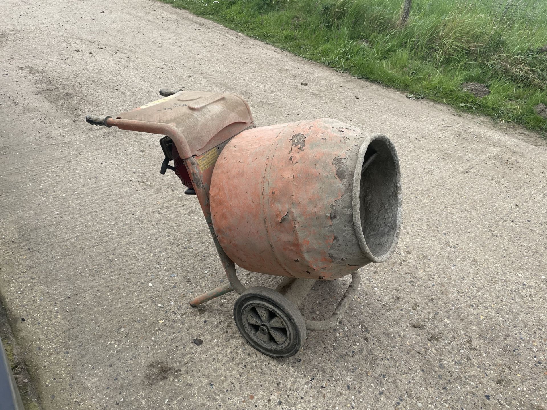 Belle Minimix Petrol Cement Mixer - Not tested