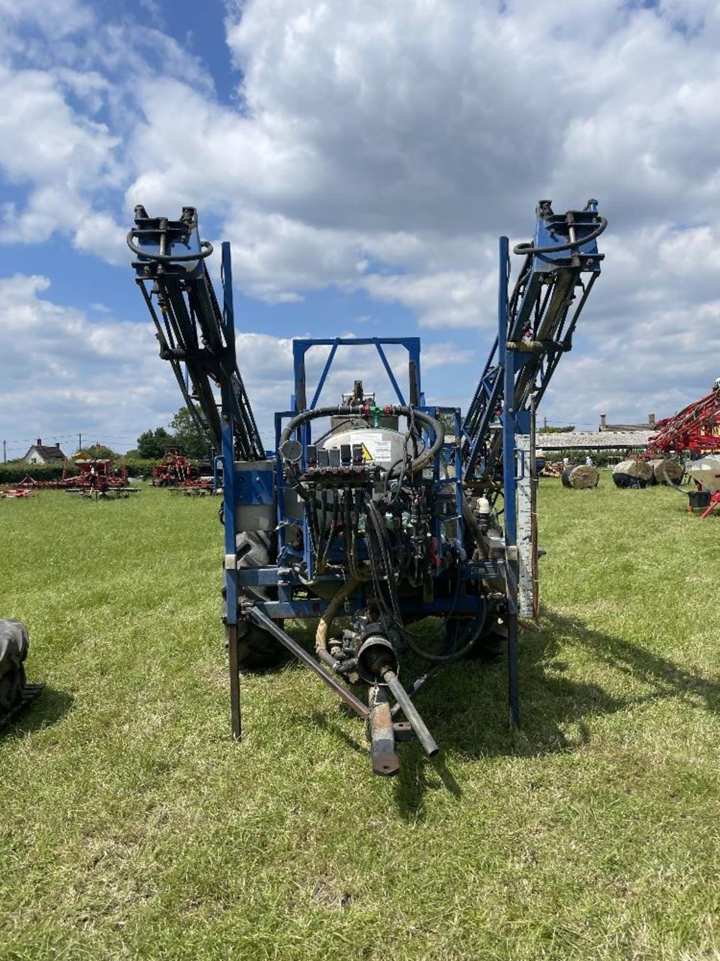 Horstine 20m, 2,000L trailed sprayer, c/w clean water tank, - Image 3 of 10