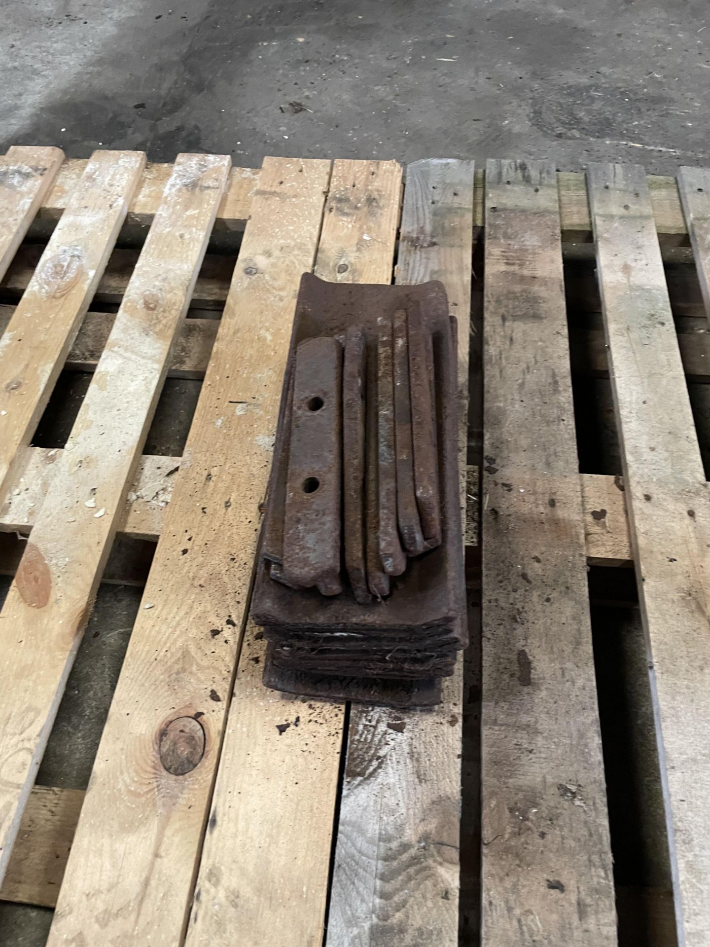 Quantity of Muckspreader plates for Bunning Muckspreader