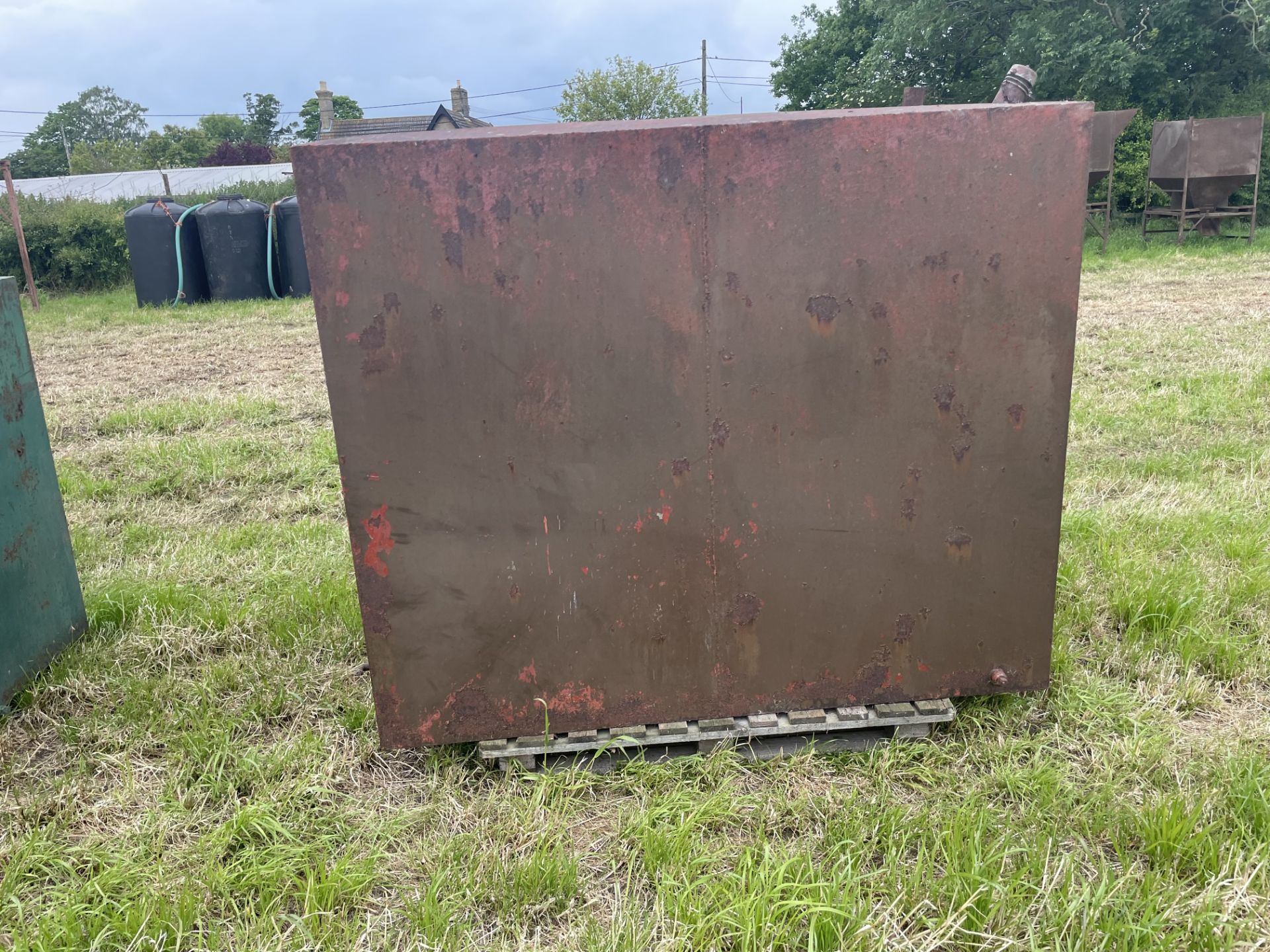 Used Fuel Tank - Image 2 of 2