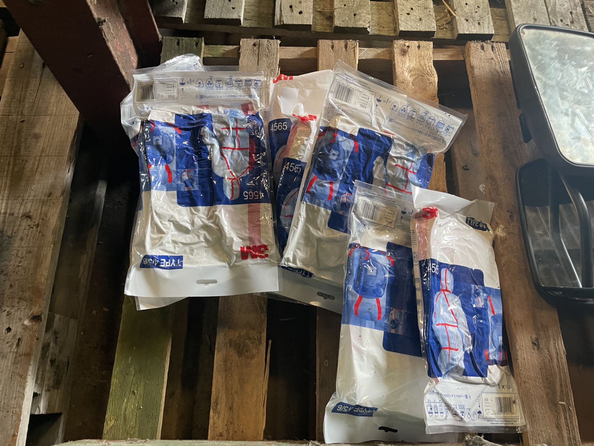 Quantity of 3M Paper Boiler Suits, Size L, Approx 8,