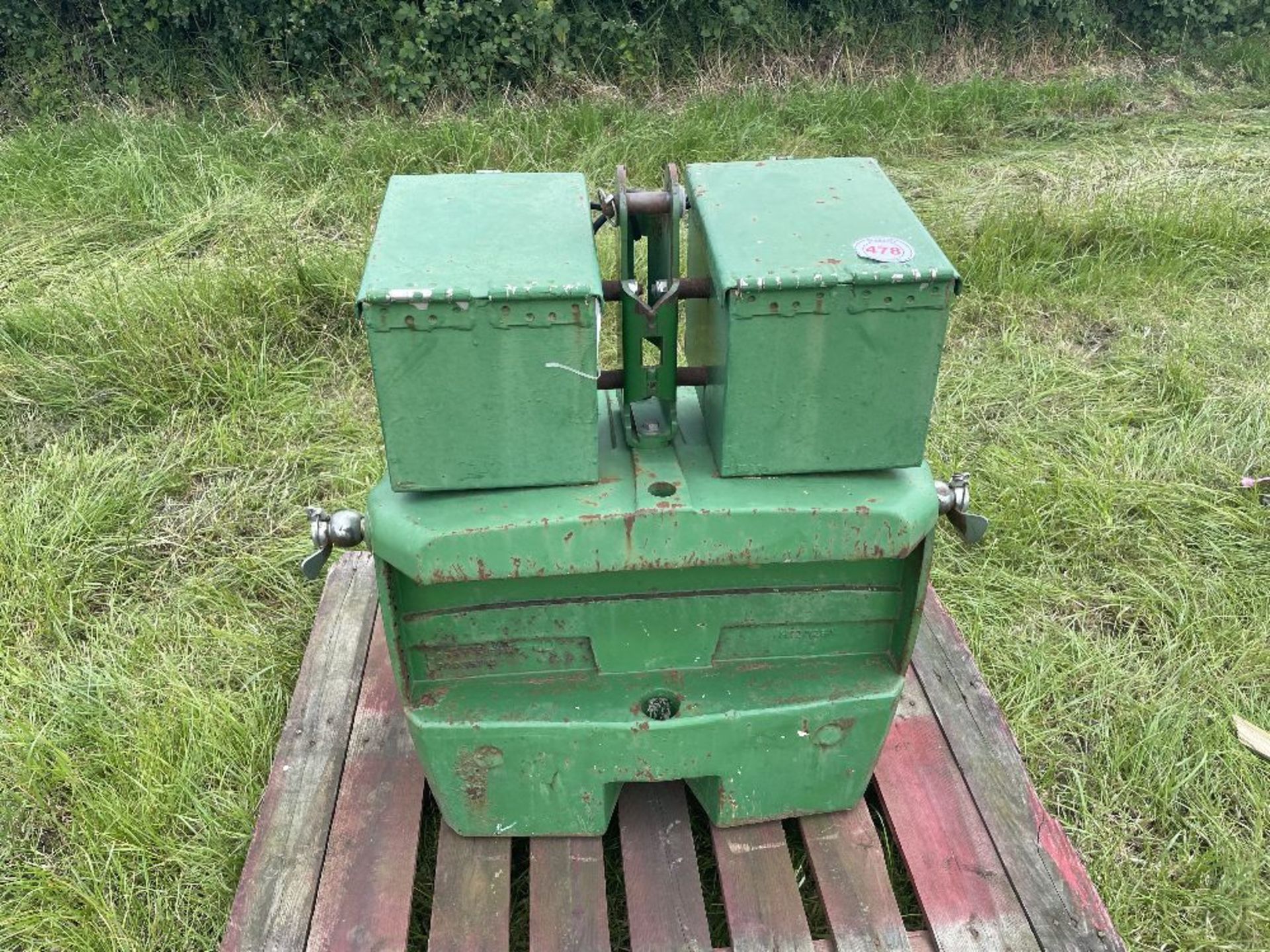 John Deere front weight, - Image 2 of 7