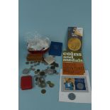 Mixed World coins including a 1977 silver cased Jubilee crown,