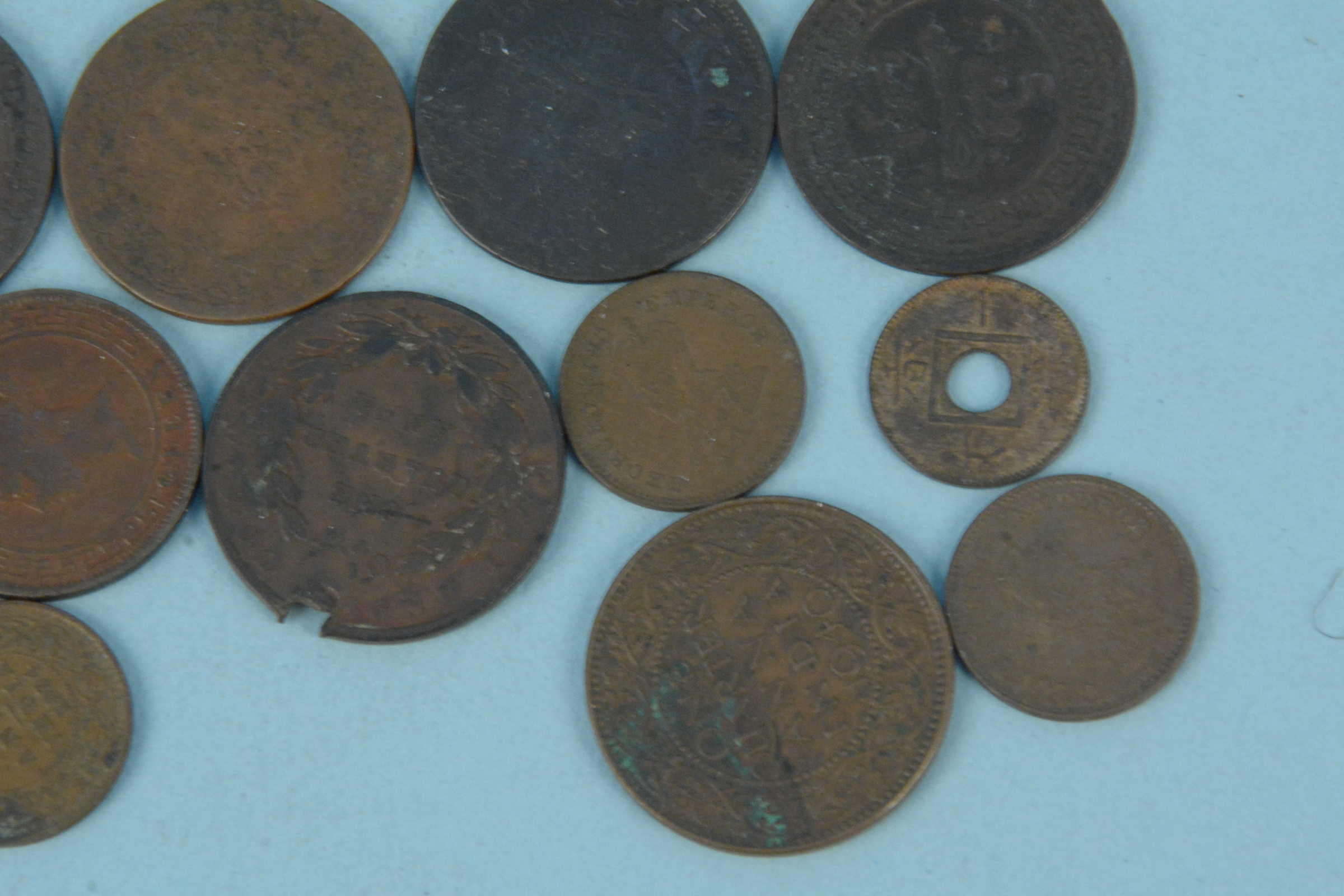 A group of World copper coins including East India Company half Anna 1835, Hong Kong 1863 Mil, - Image 3 of 3