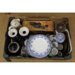 A box of mixed ceramics etc including Wedgwood plates