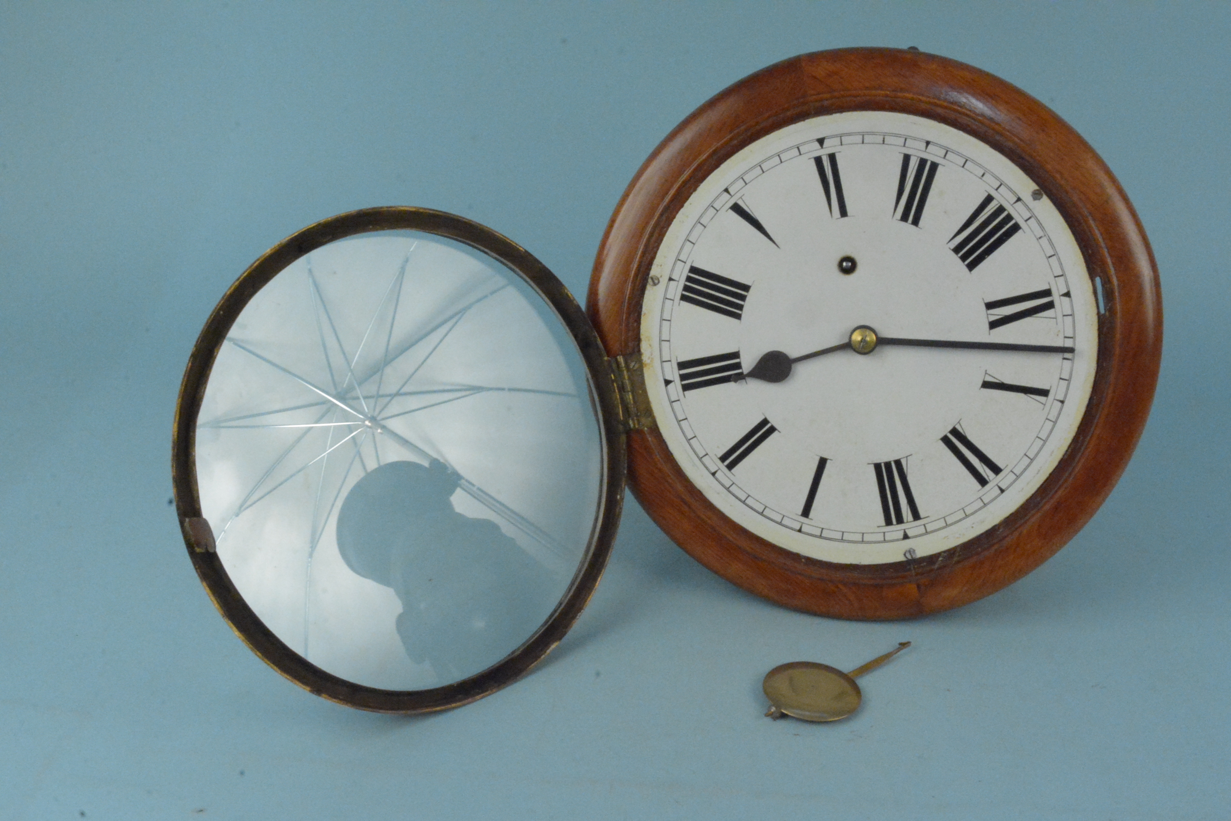 A vintage wooden cased W & H Sch (Winterhalder & Hofmeir of Schwarzenbach) wall clock with pendulum - Image 3 of 3