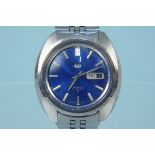 A Seiko '5' 6119-8540 gents stainless steel blue dial wristwatch