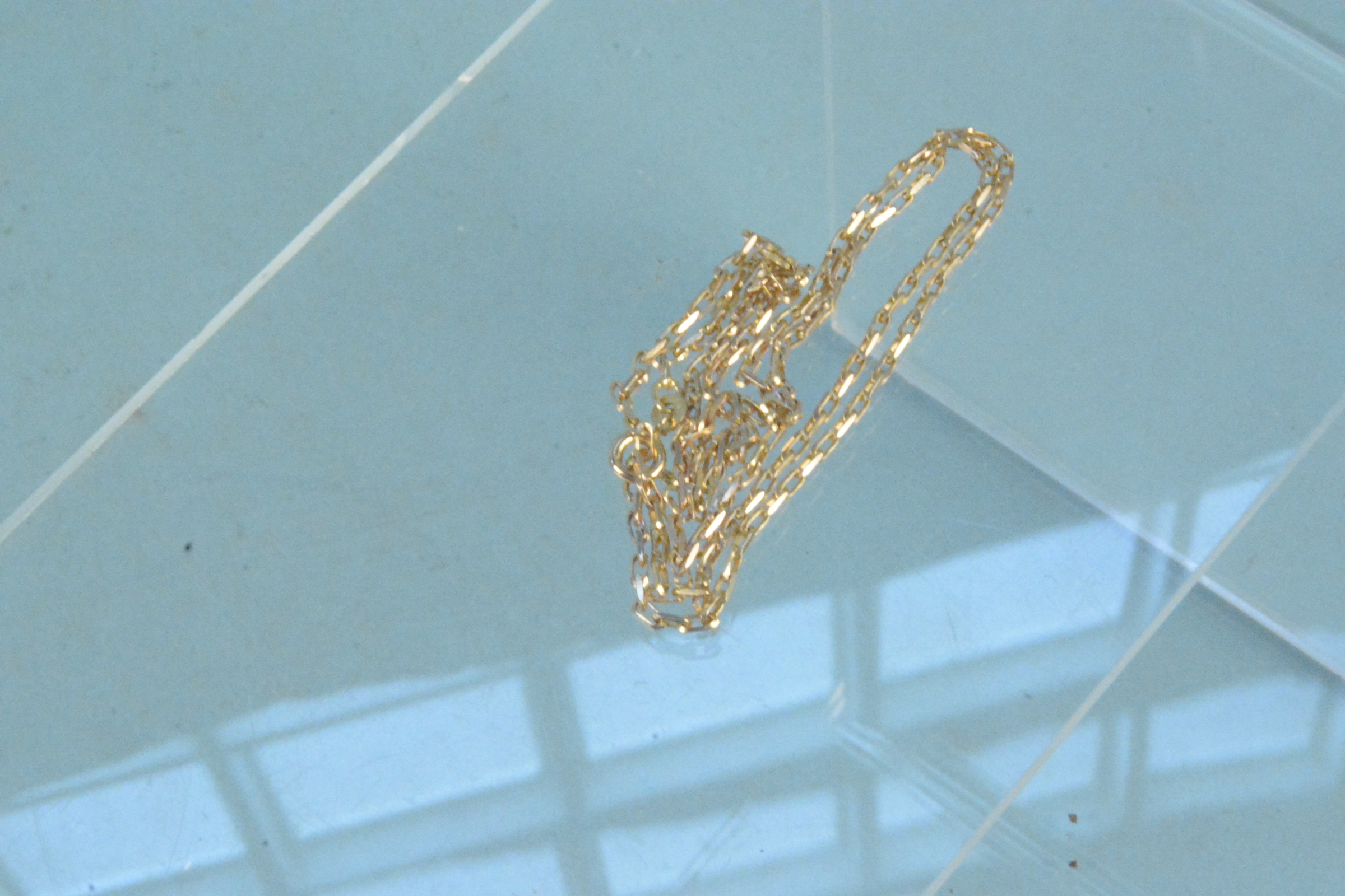 A 9ct gold chain, weight approx 5. - Image 3 of 3