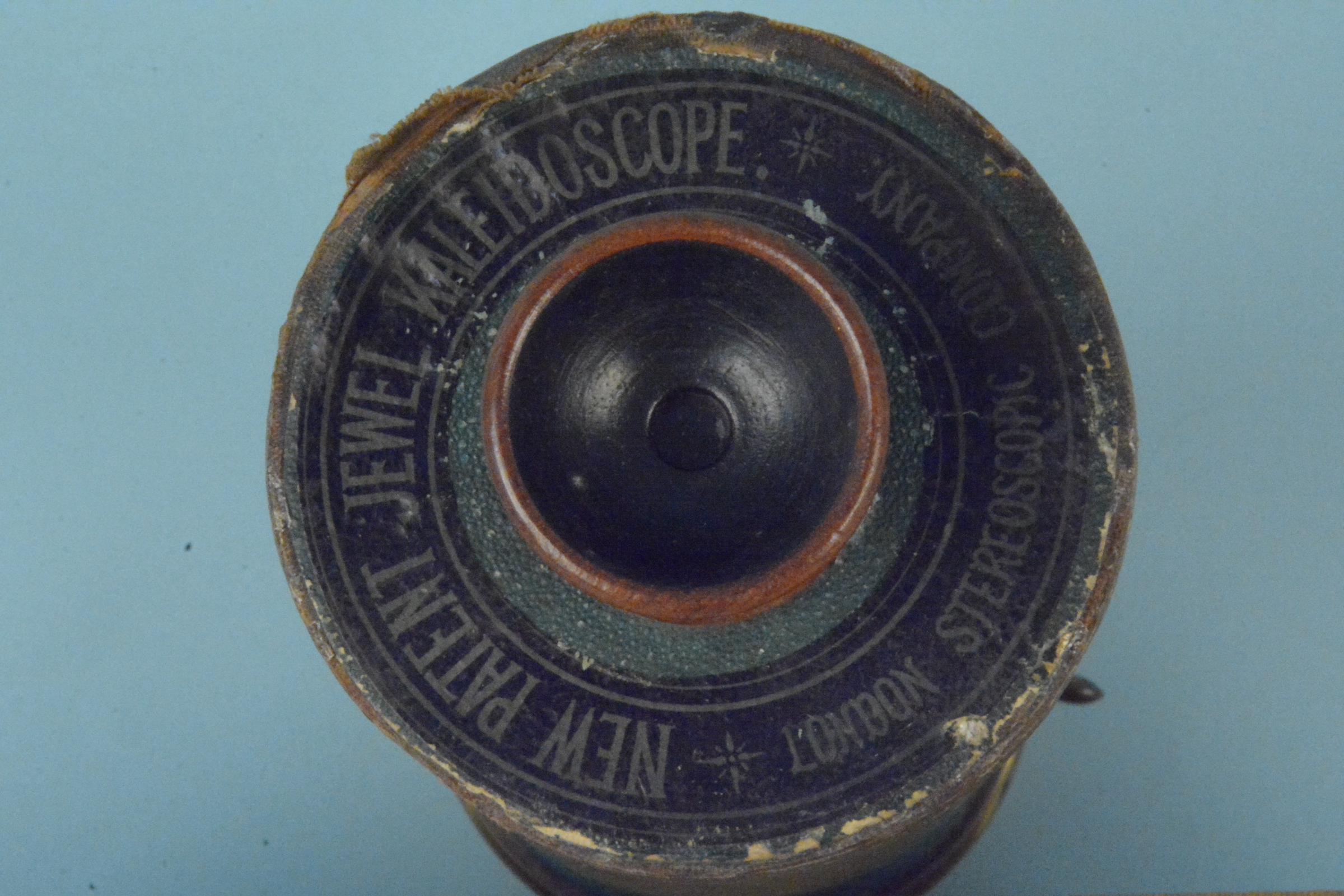 A London stereoscopic company 'New Patent Jewel Kaleidoscope' circa 1860 with cloth covered barrel - Image 2 of 3