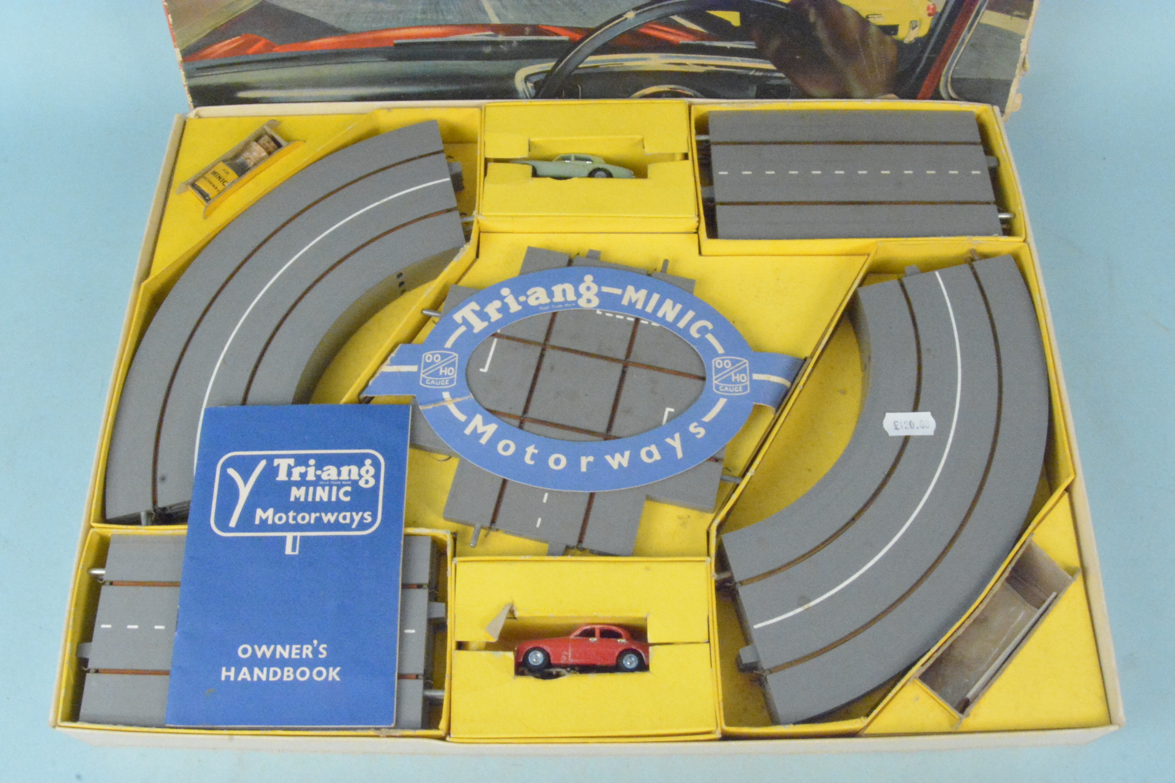 Boxed vintage Triang minic motorways M1503, contents appear complete (in mild playworn condition, - Image 2 of 3