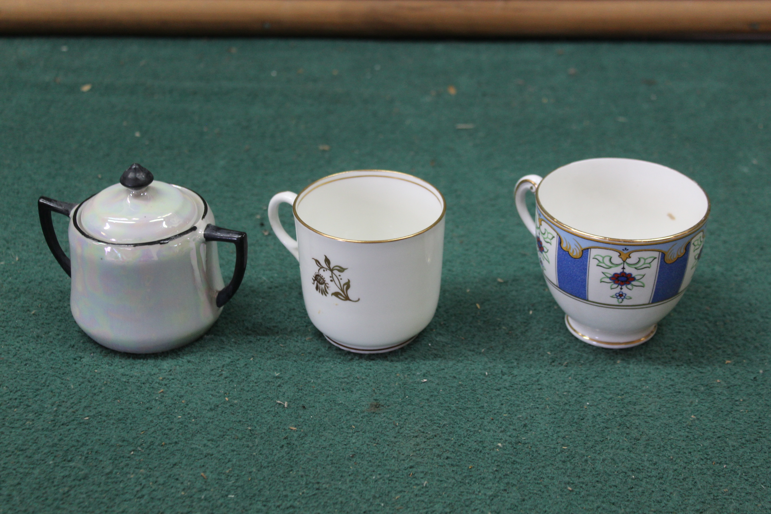 A box of mixed tea sets including Tuscan china, an extensive Victorian white and gilt set, - Image 2 of 3