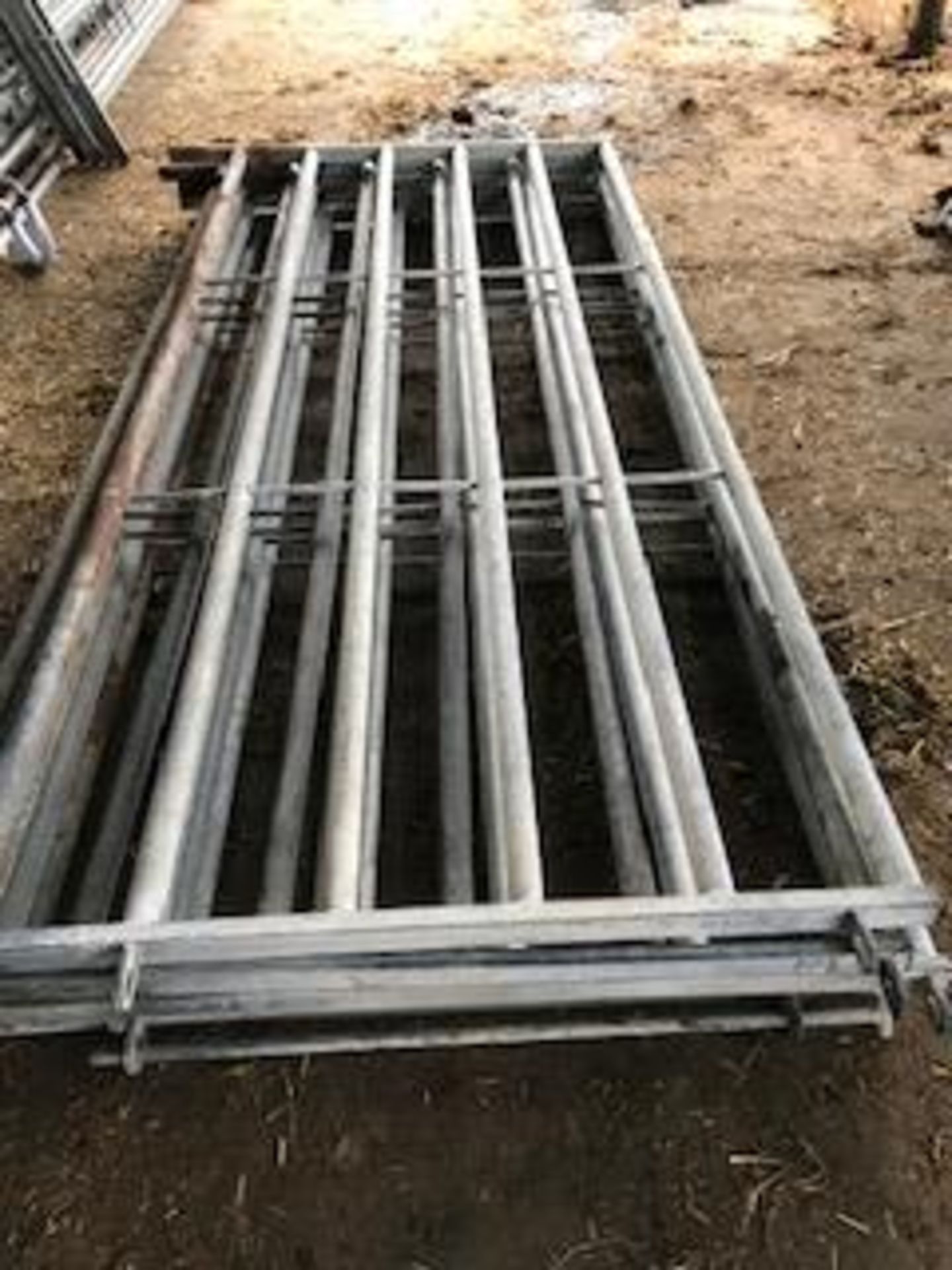 5 x IAE and Bateman 10ft heavy duty cattle hurdles