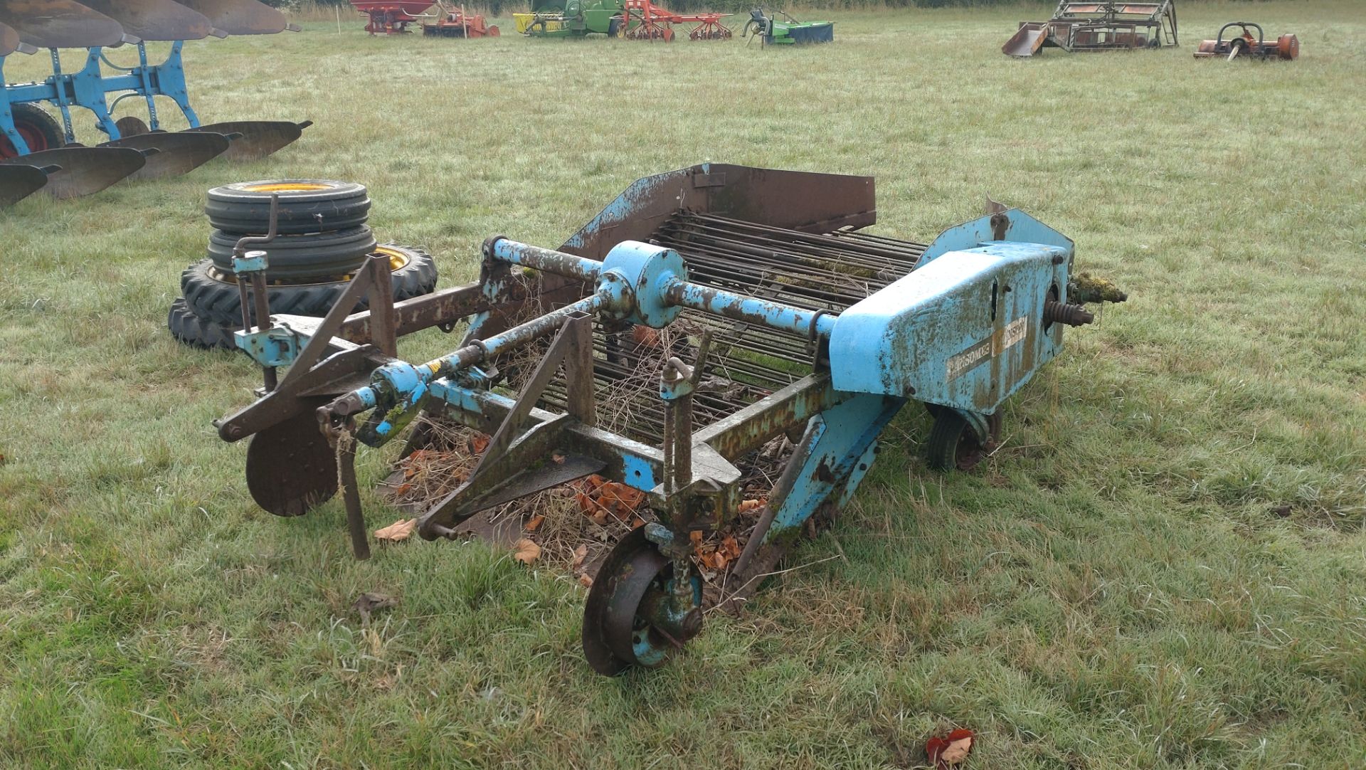 Trailed potato harvester. No VAT on this lot.