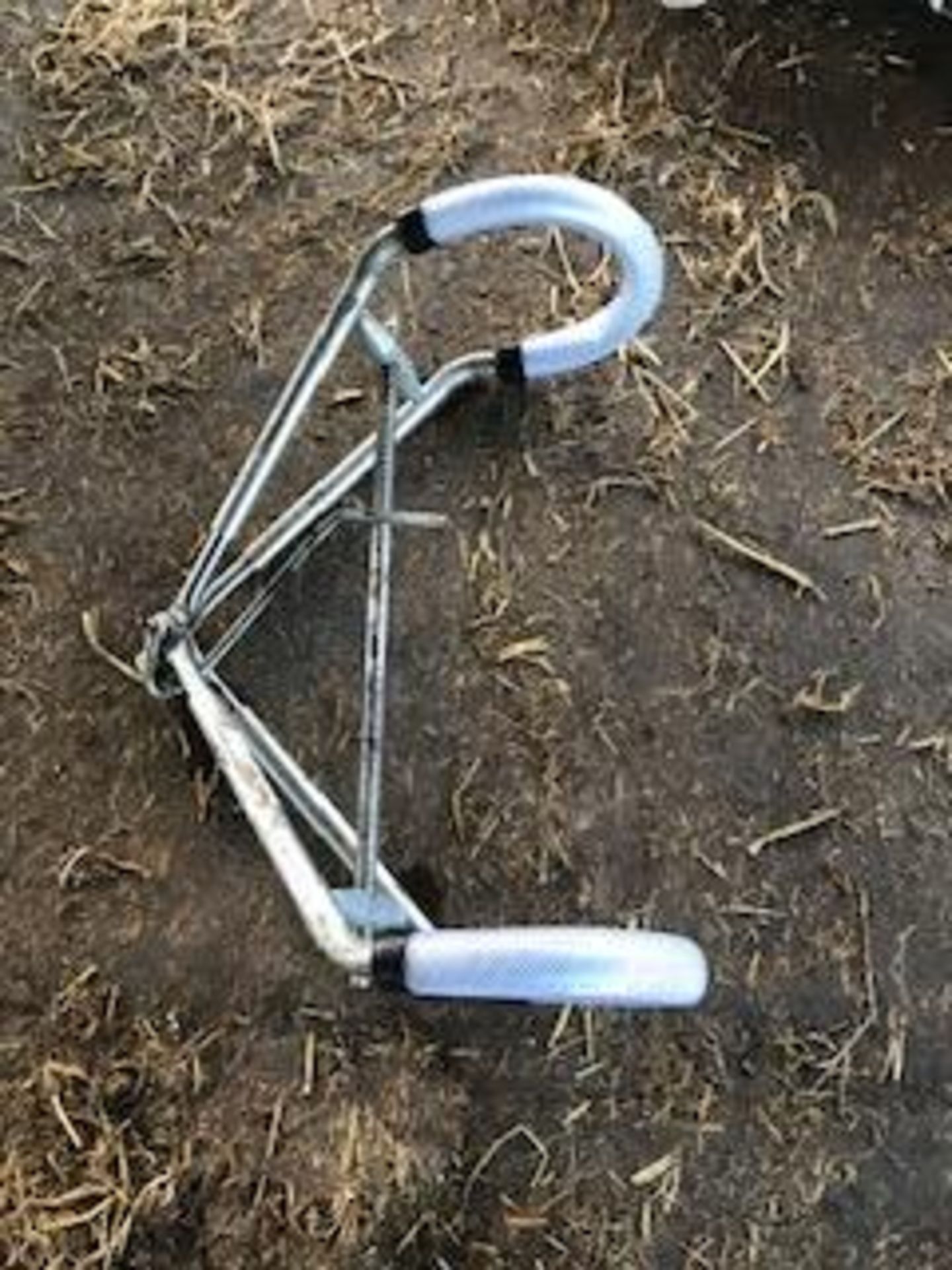 Cow hook lifter