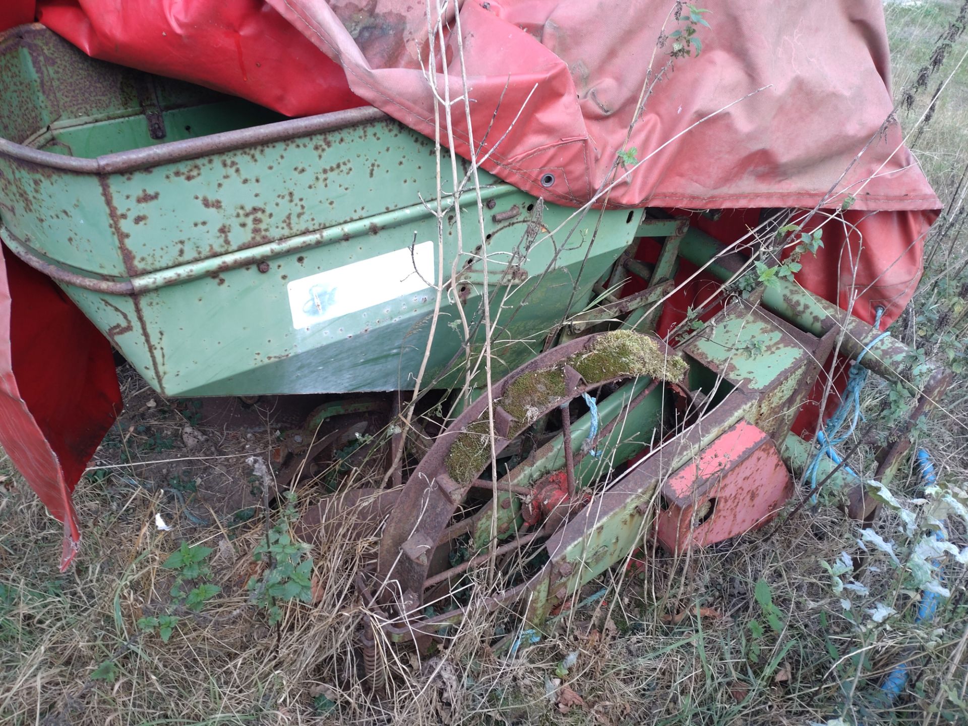 Trailed potato planter. No VAT on this lot. - Image 2 of 2