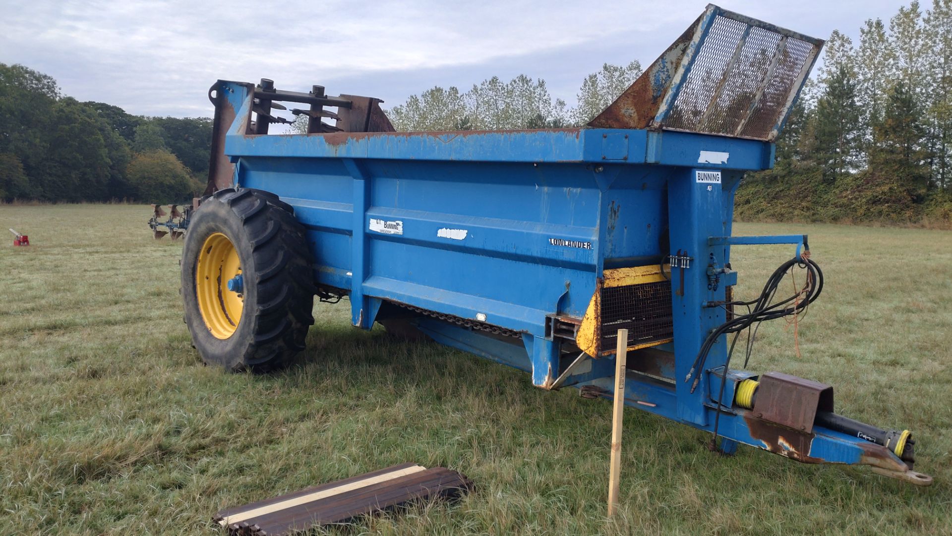 Bunning Lowlander Rear Discharge muck spreader, 2004,