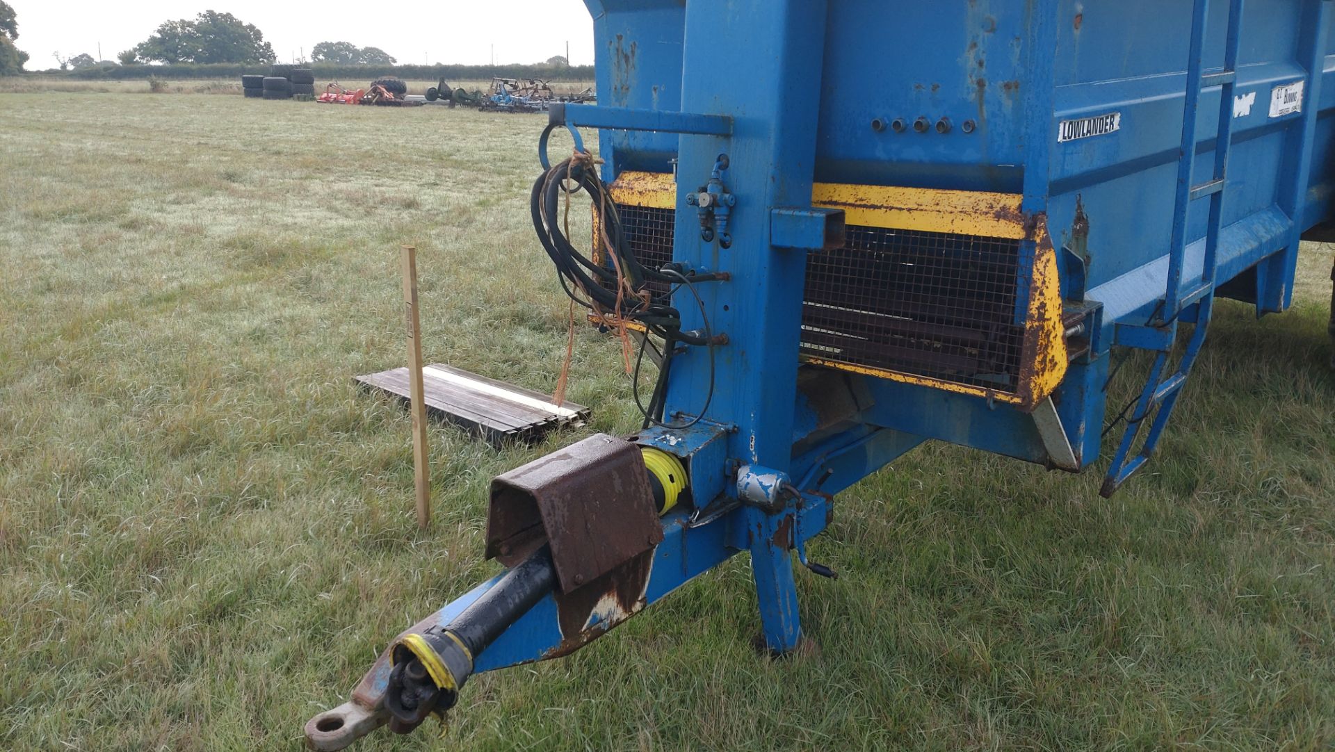 Bunning Lowlander Rear Discharge muck spreader, 2004, - Image 2 of 6