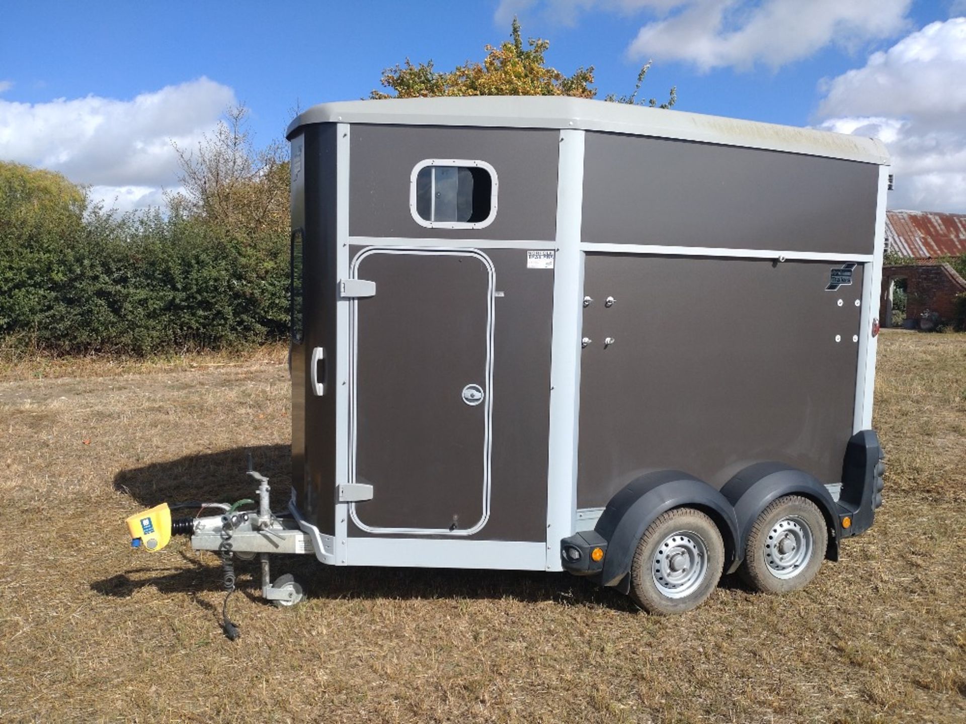 Ifor Williams HB506 Horse Box, 2015, tandem axle, central divider,