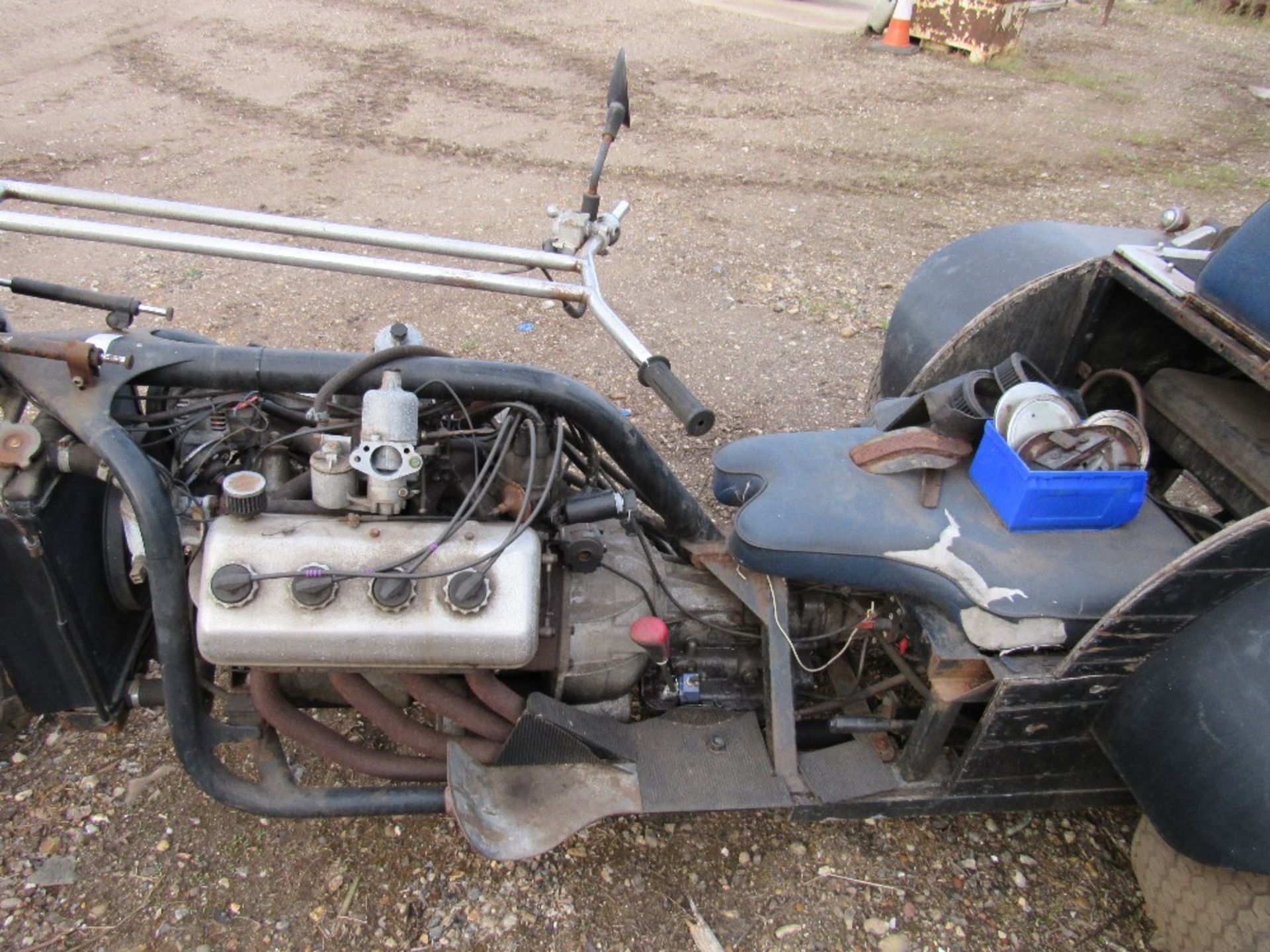 Robin Reliant Trike complete with Daimler V8 engine with gear box, serial number: 044003, with V5, - Image 3 of 3