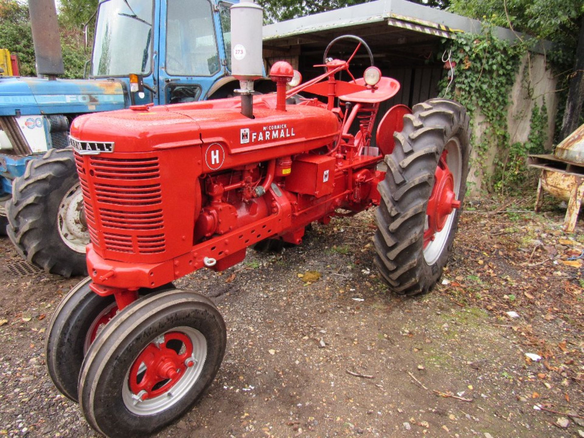 International Model H tractor, serial: 272987X, - Bild 2 aus 4