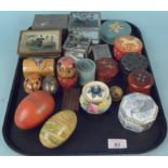 Mixed small boxes, ceramics,