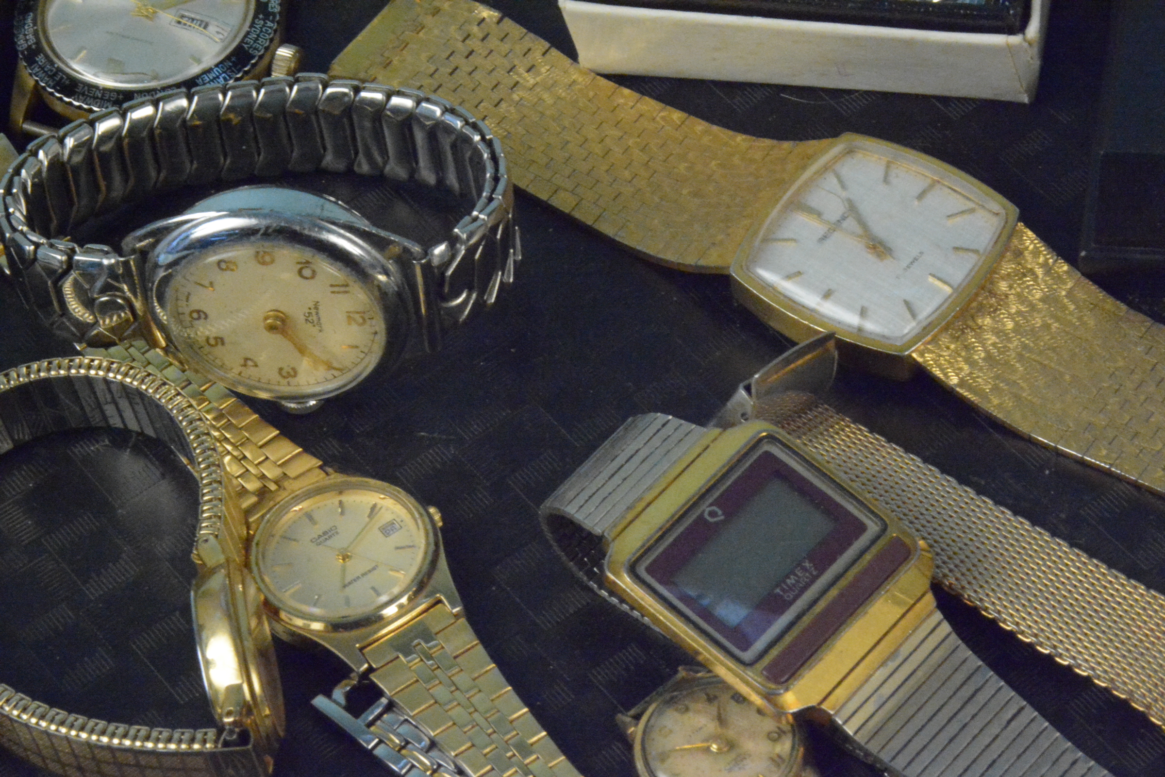 Assorted mens and ladies vintage wristwatches to include Seiko, - Bild 2 aus 3