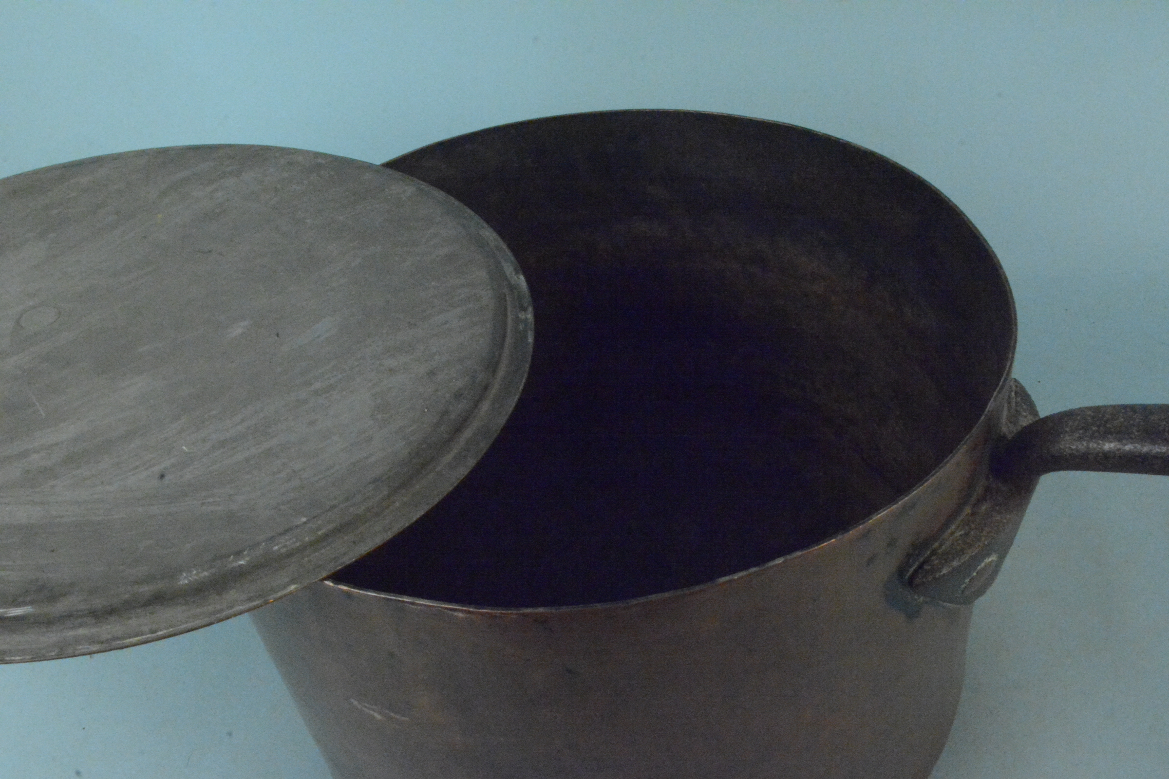 A large heavy 19th Century seamed copper saucepan having copper and iron handles with a lid having - Image 3 of 3