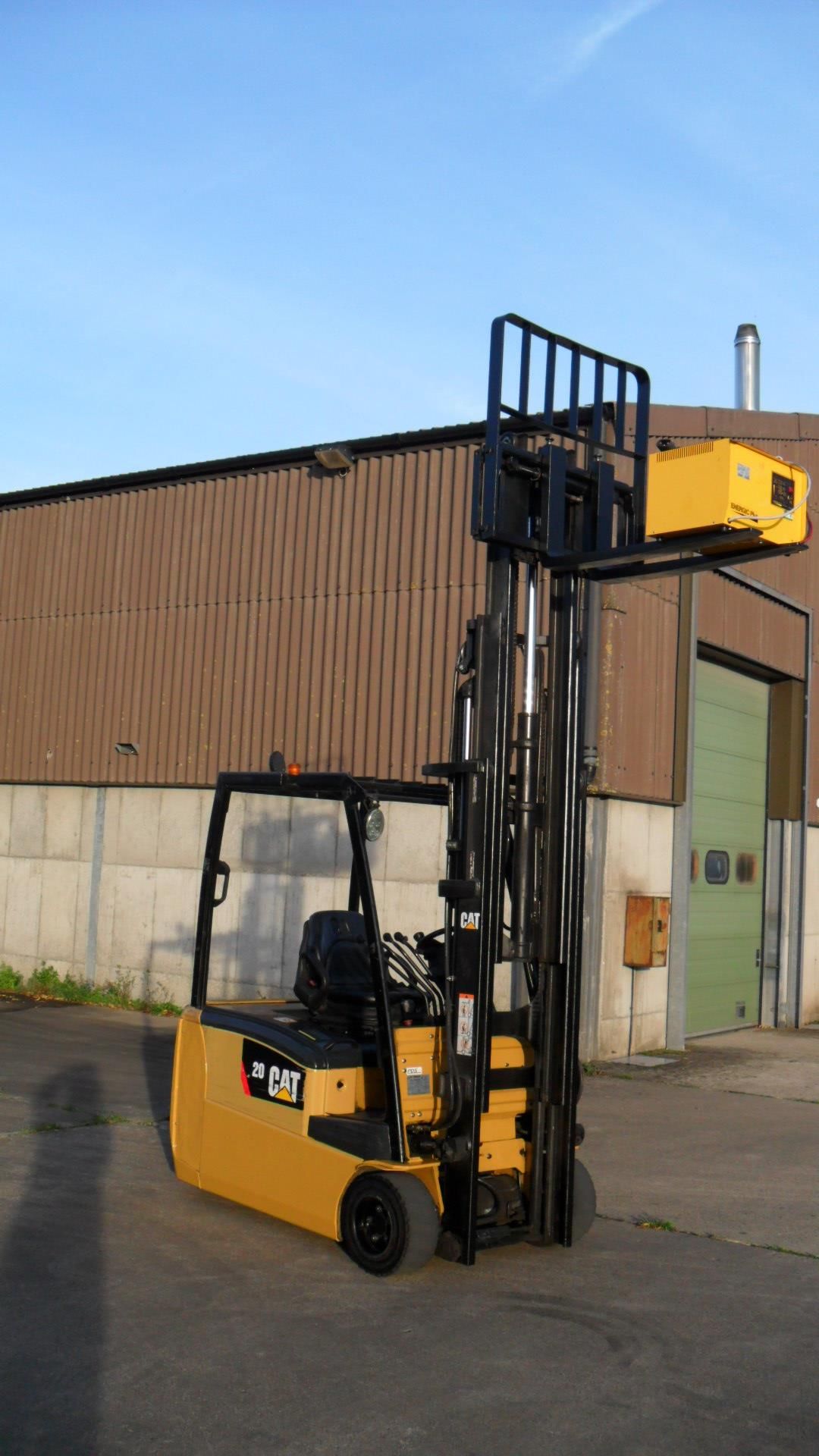 Cat EP20 PNT electric Forklift, 2015, serial no ETB24 00631, 4,219 hours, very good condition,