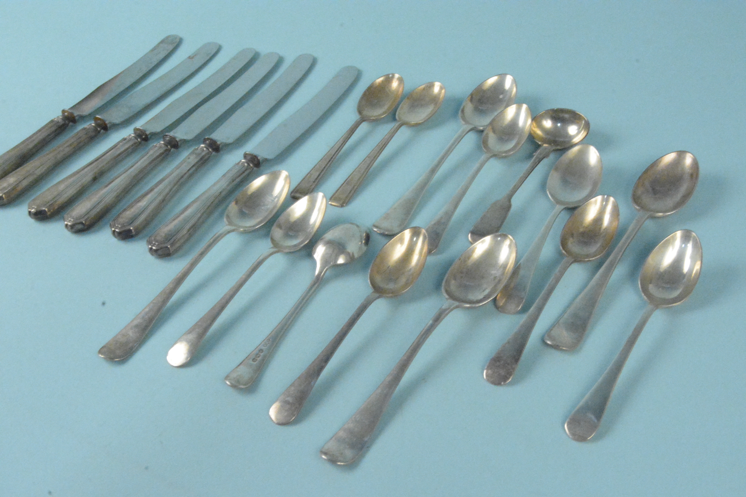 Mixed silver cutlery consisting of various teaspoons, a cruet spoon and six silver handled knives, - Image 2 of 3
