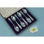 A cased set of six silver teaspoons, hallmarked London 1935,
