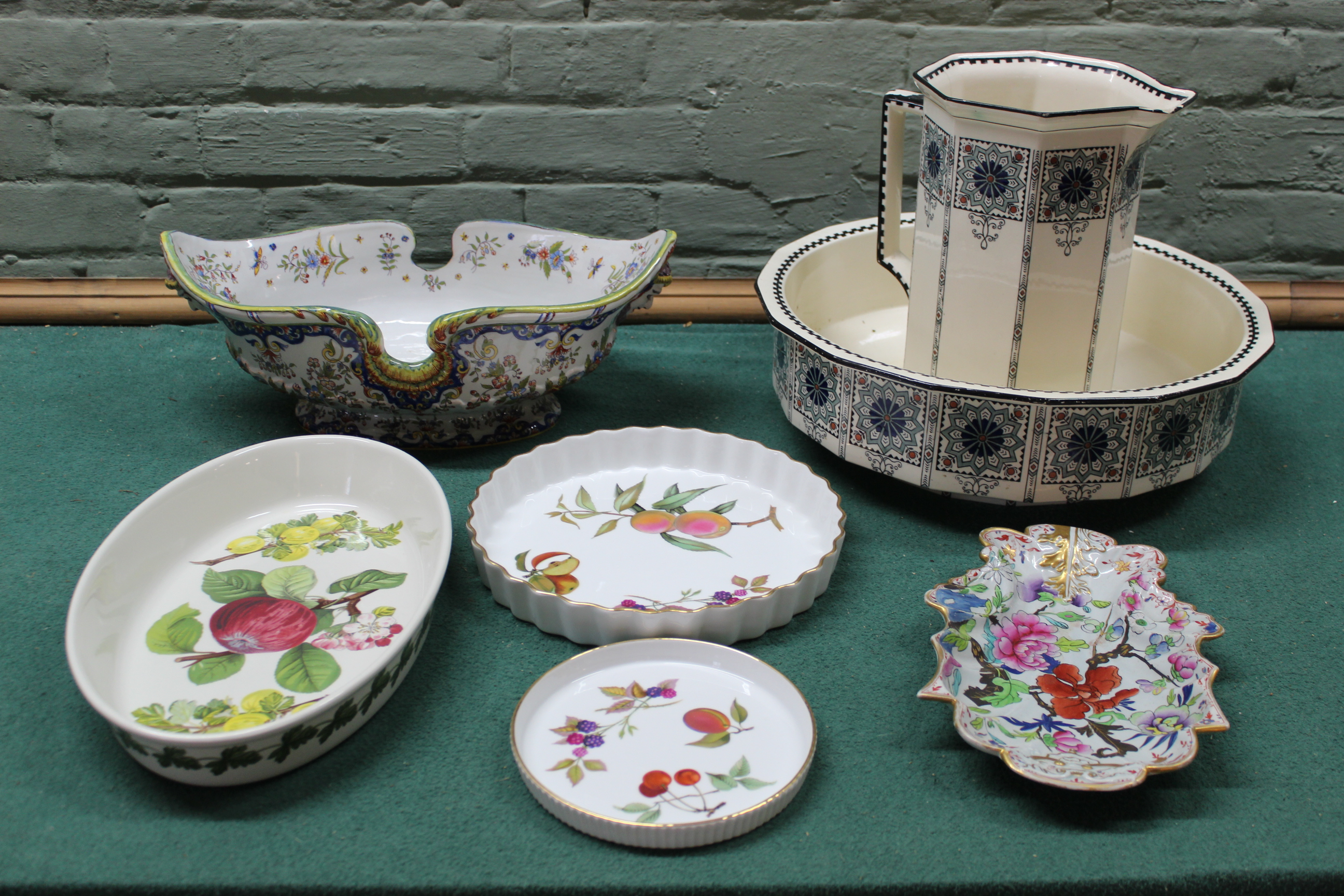 A Cauldon ware wash bowl and jug, a Portmeirion dish, two Worcester Evesham dishes,