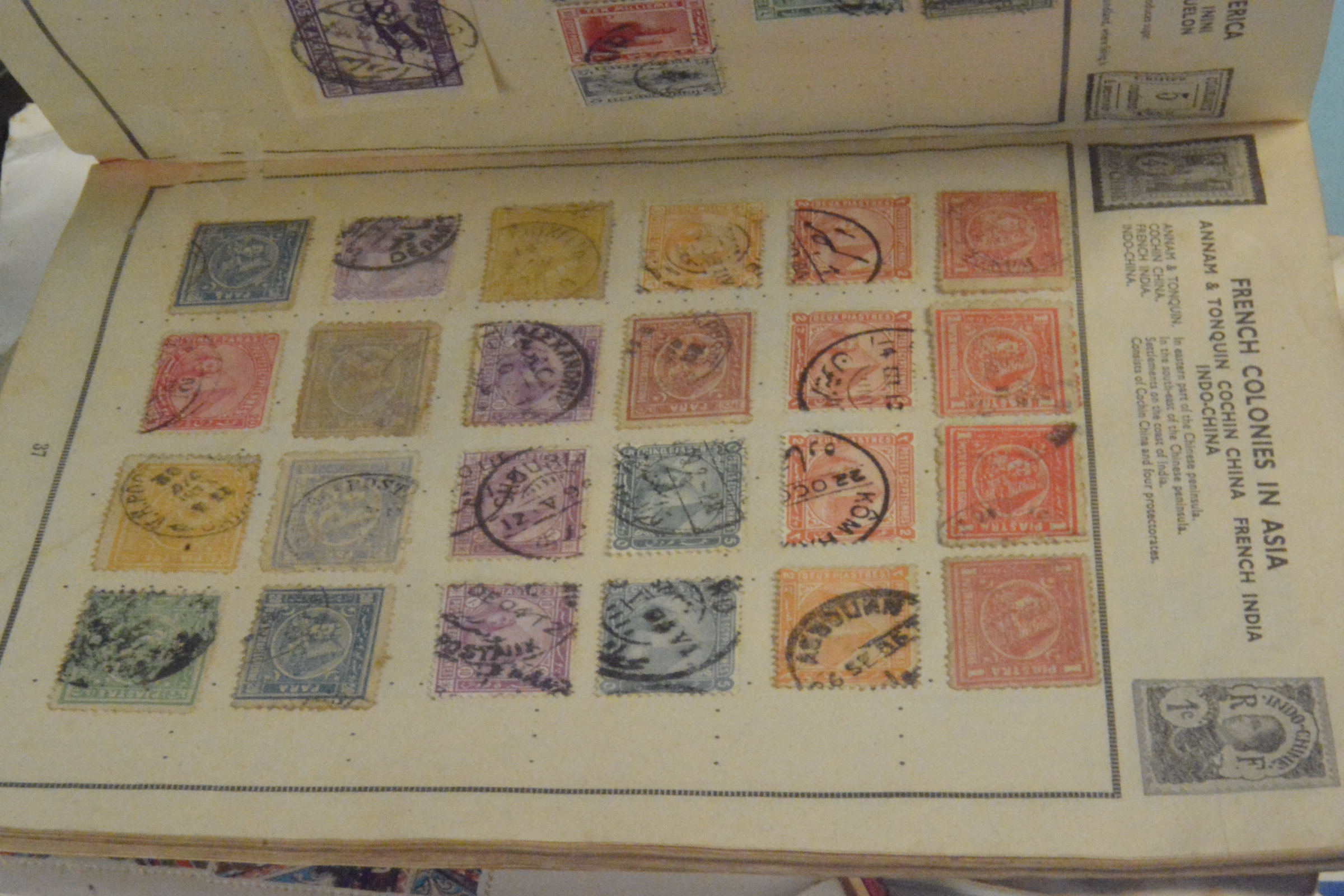A small selection of British and world stamps, - Image 2 of 3