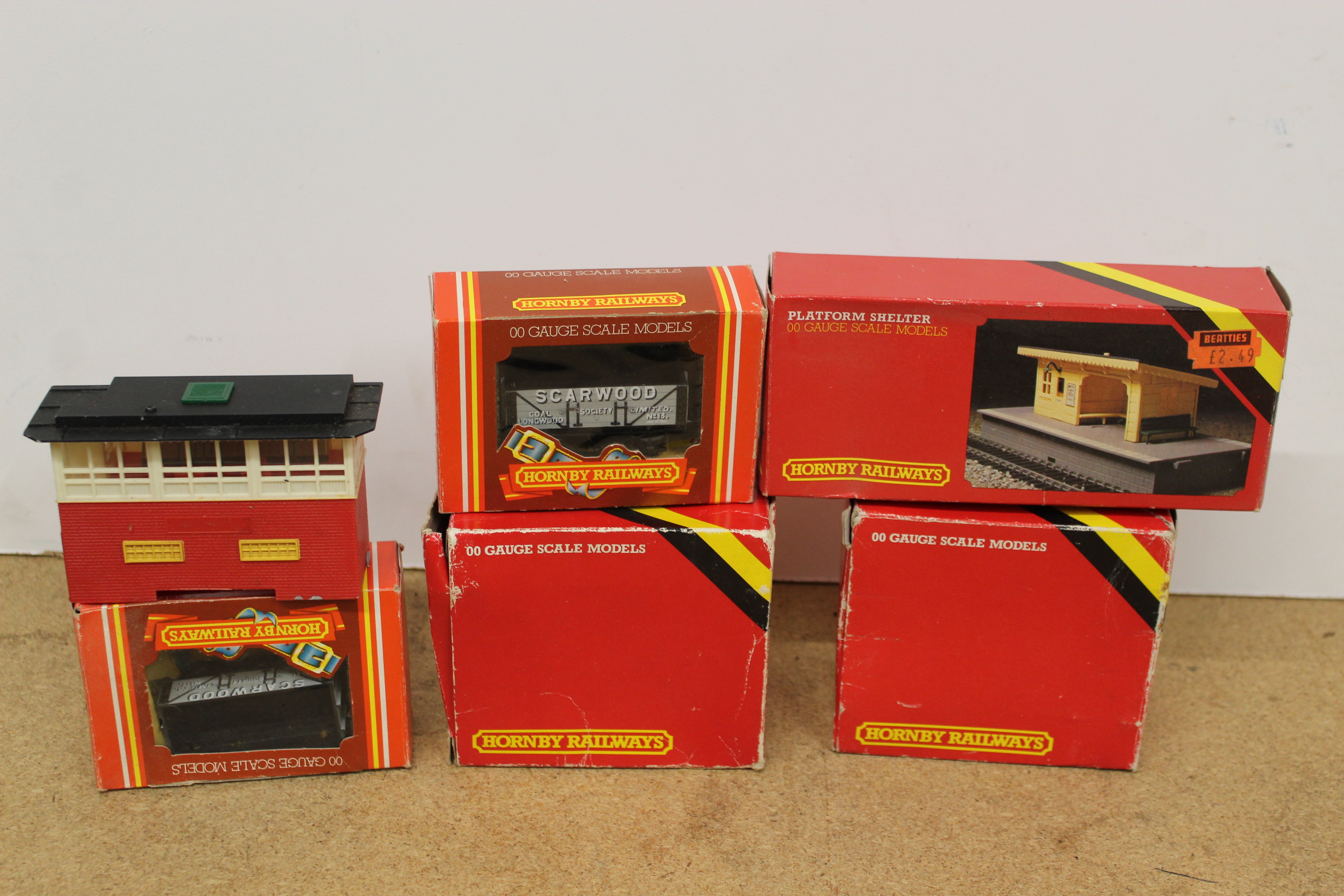 Various boxed Hornby railway accessories including bridges, wagons, - Image 3 of 3