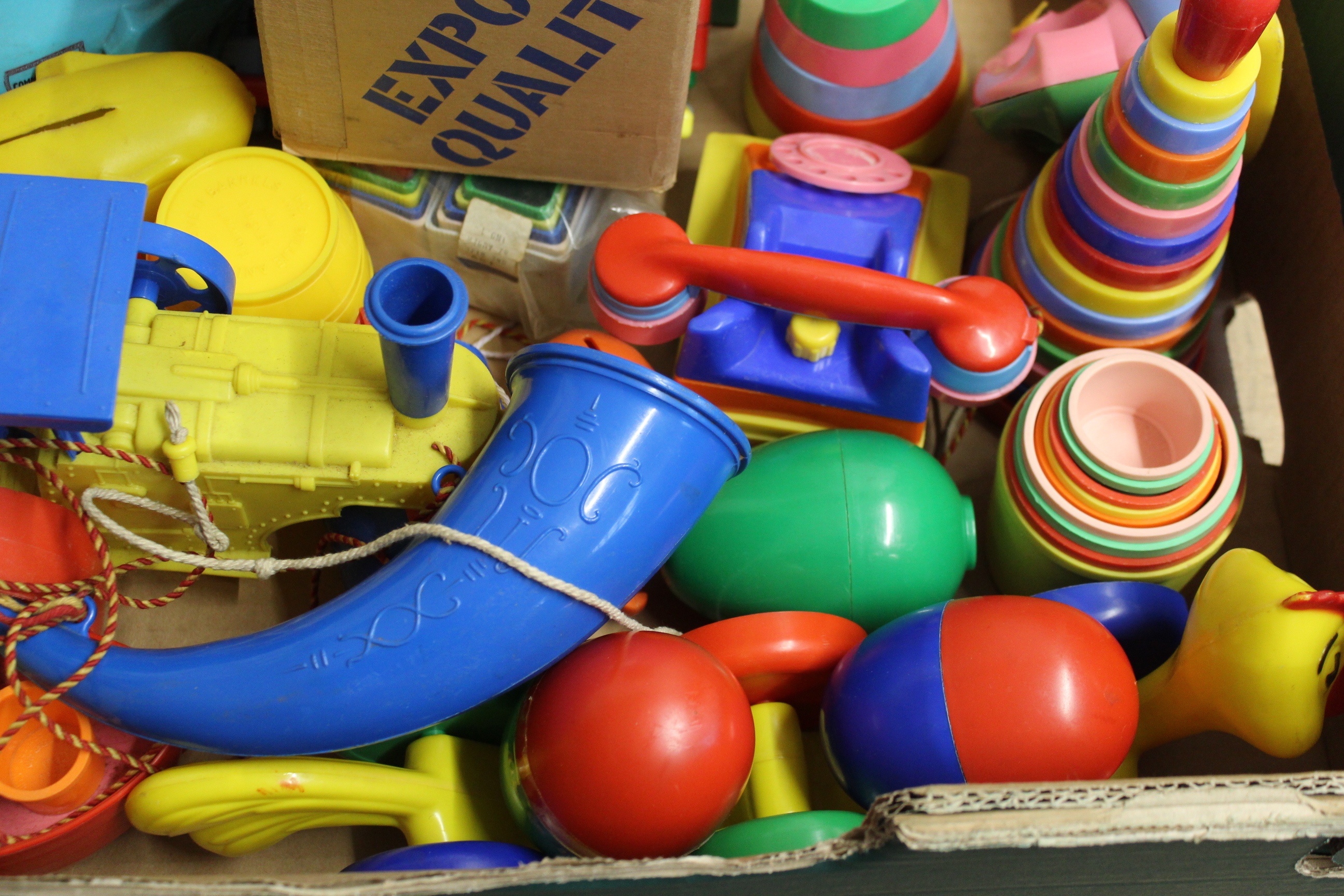 A box of mixed childrens play/learning toys - Image 2 of 3