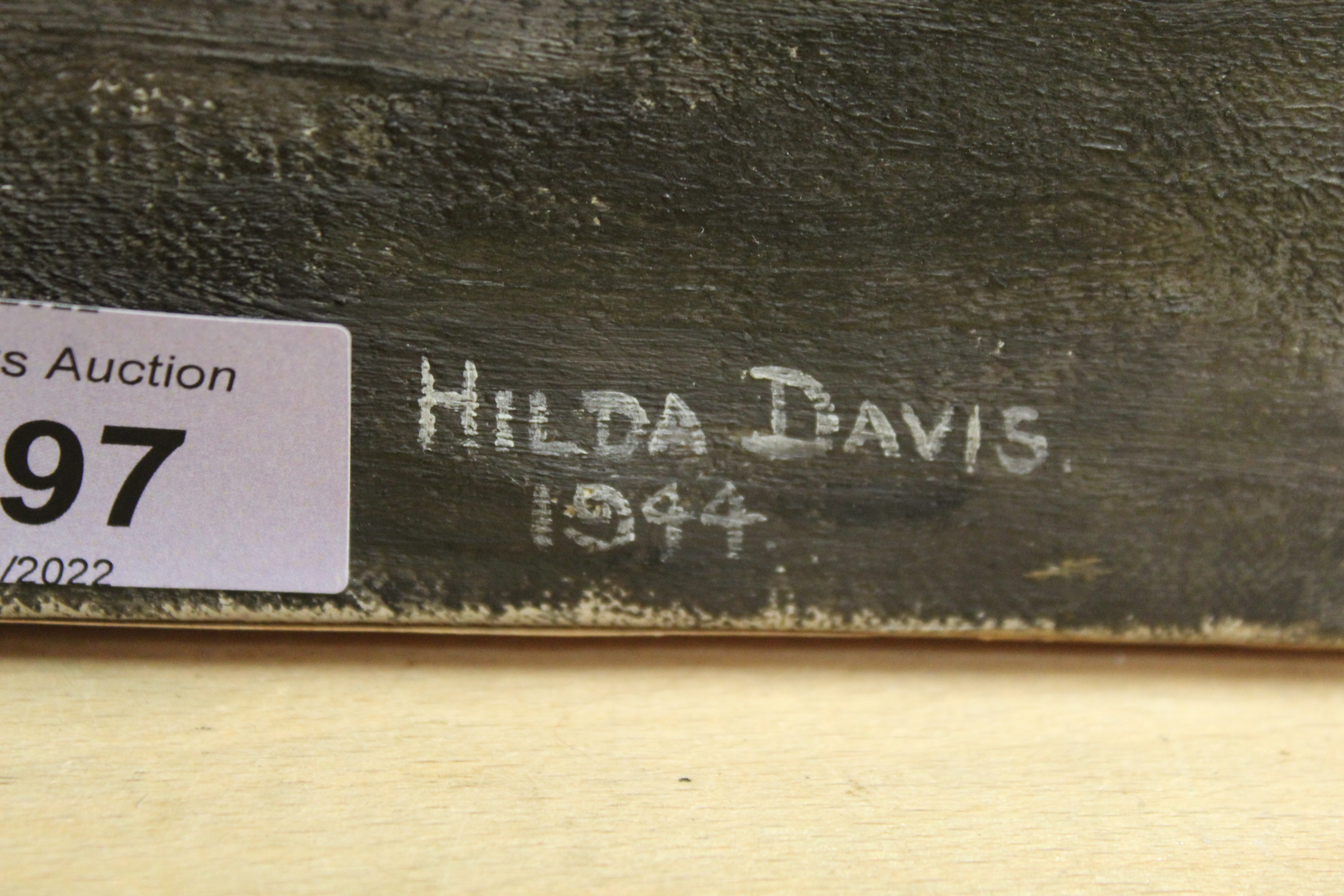Hilda Davis, unframed oil on canvas 'Watney St Market', dated under signature 1944-, - Bild 2 aus 3