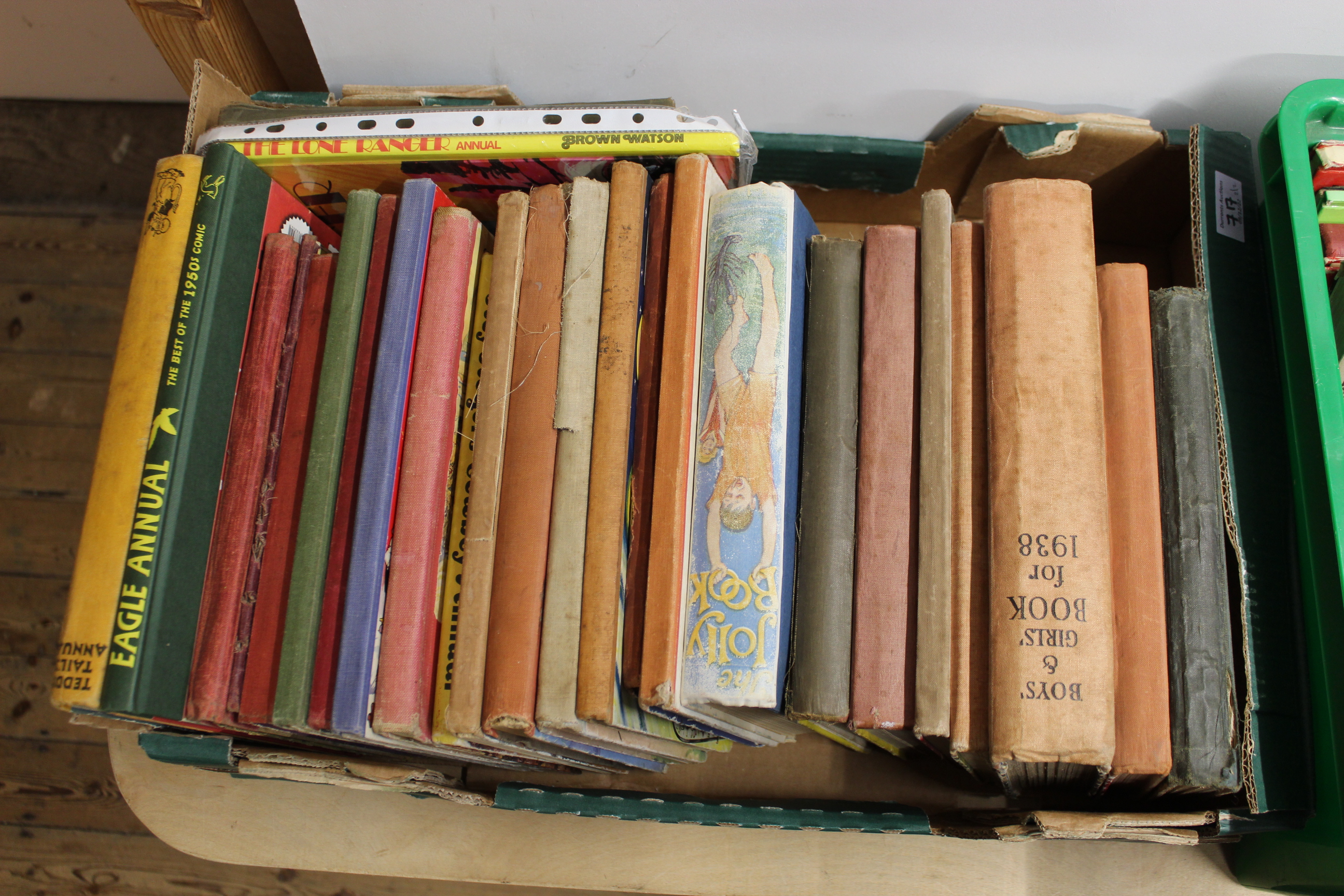 A box and a bit of vintage childrens annuals, the earliest from 1924 through the 30's, - Image 2 of 3