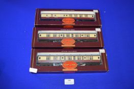 Hornby R445 BR Composite Coach R4068 Com Coach ER, and 450 BR Brake Coach