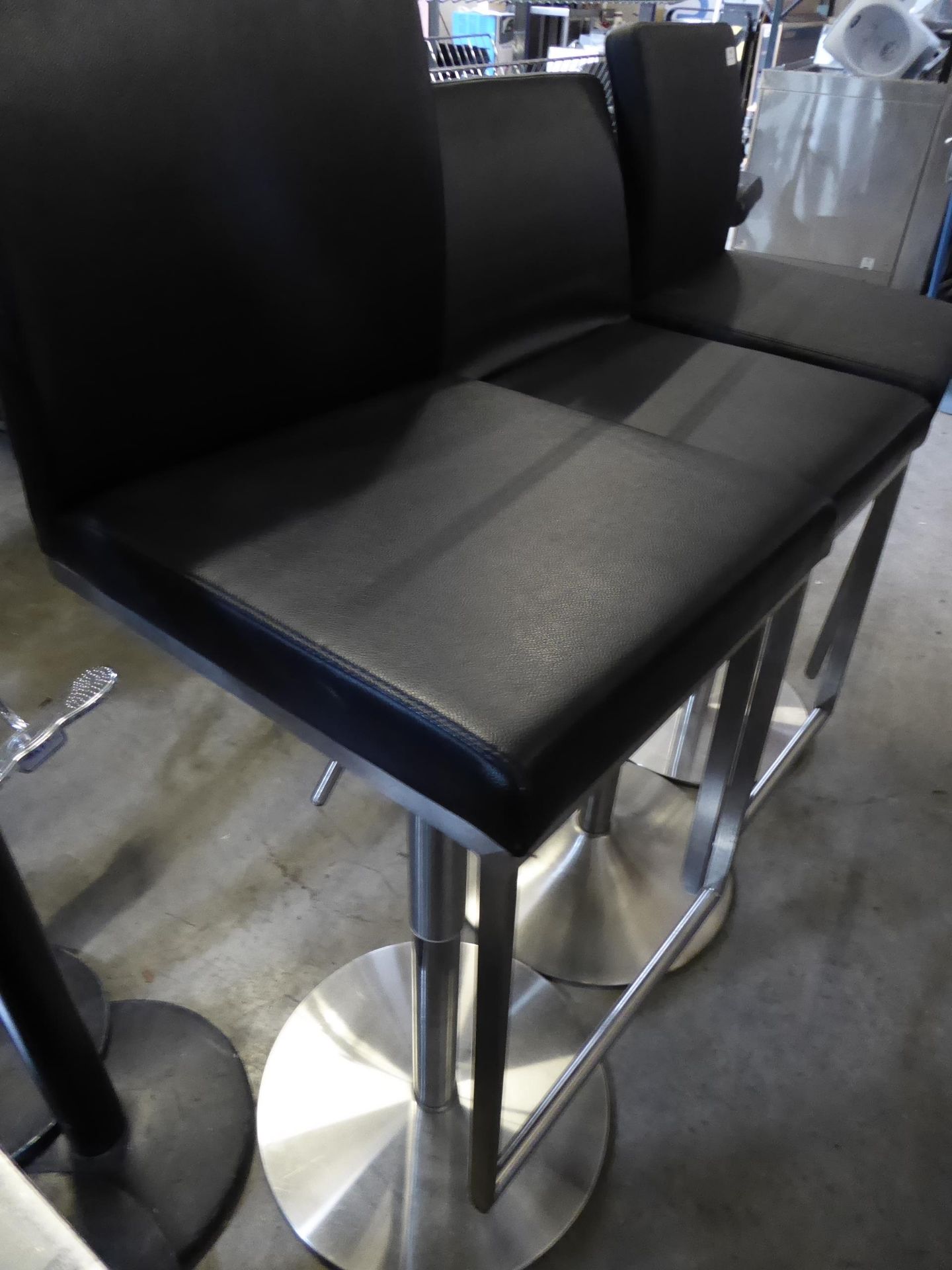 * 3 x gas lift beauticians chairs - black leatherette on brushed steal basses - Image 2 of 3