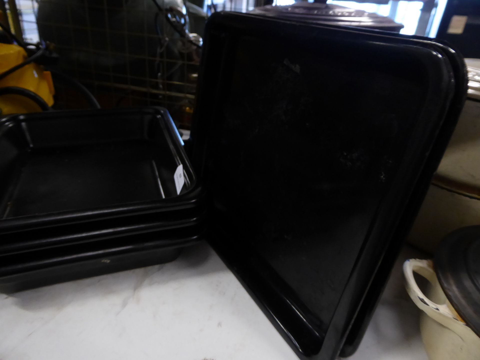 * 8 x gastro sized stoneware dishes and 3 x heavy metal baking trays - Image 3 of 3