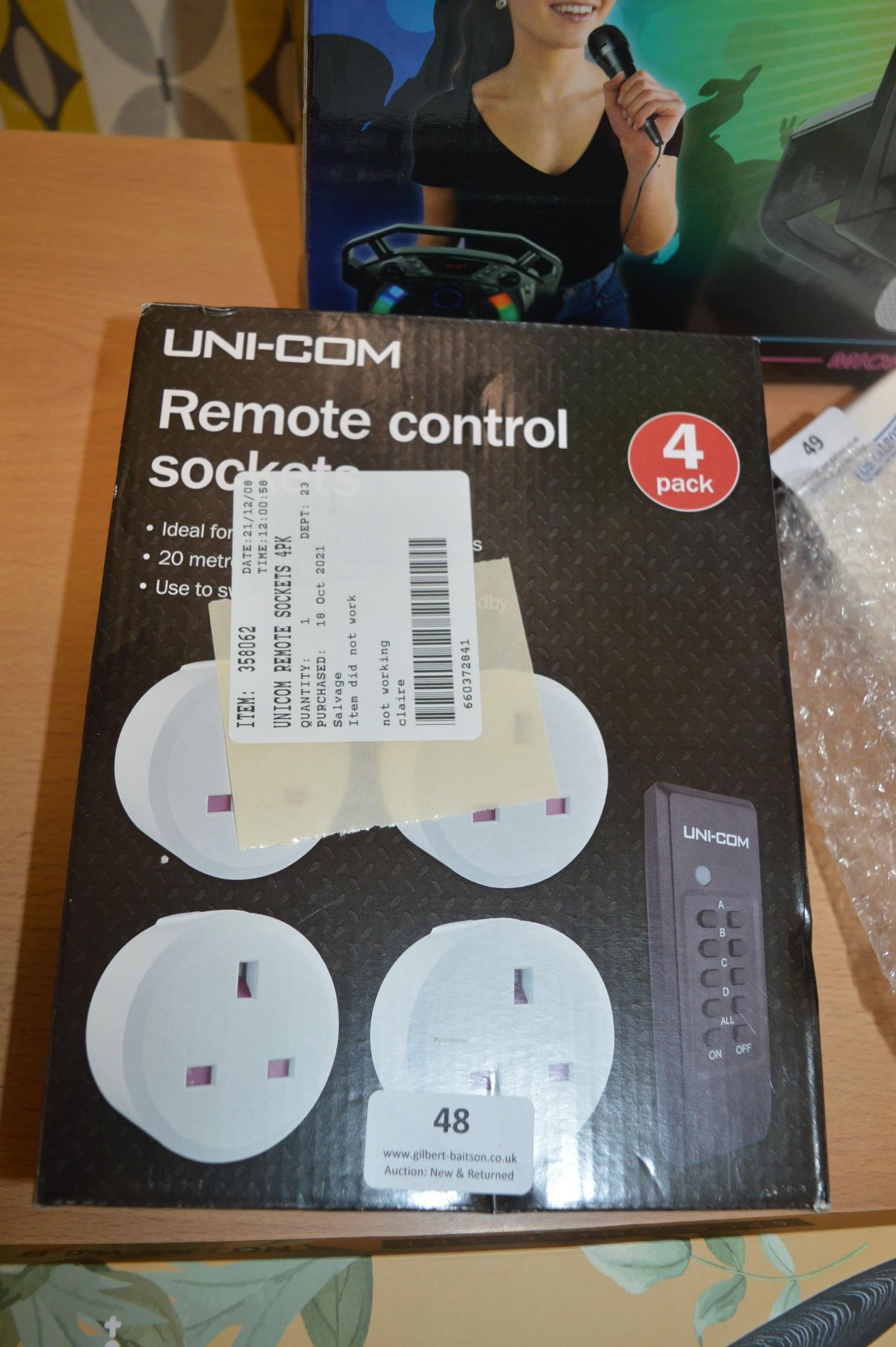 *Unicom RC Socket 4pk